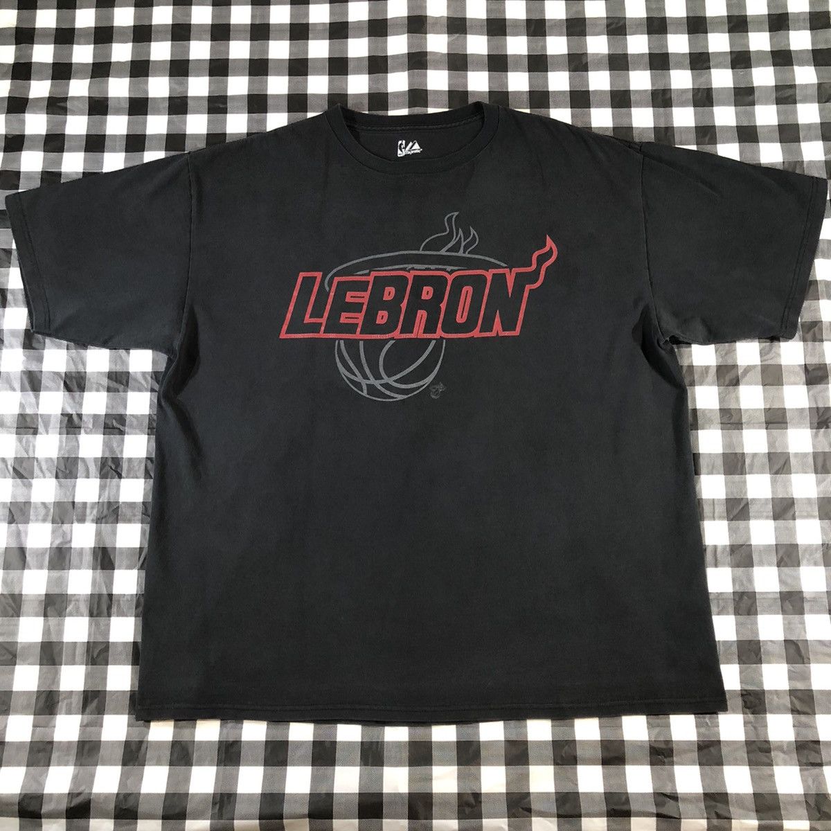 Majestic Lebron James Miami Heat NBA #6 Majestic Basketball Tee Size US XXL / EU 58 / 5 - 2 Thumbnail