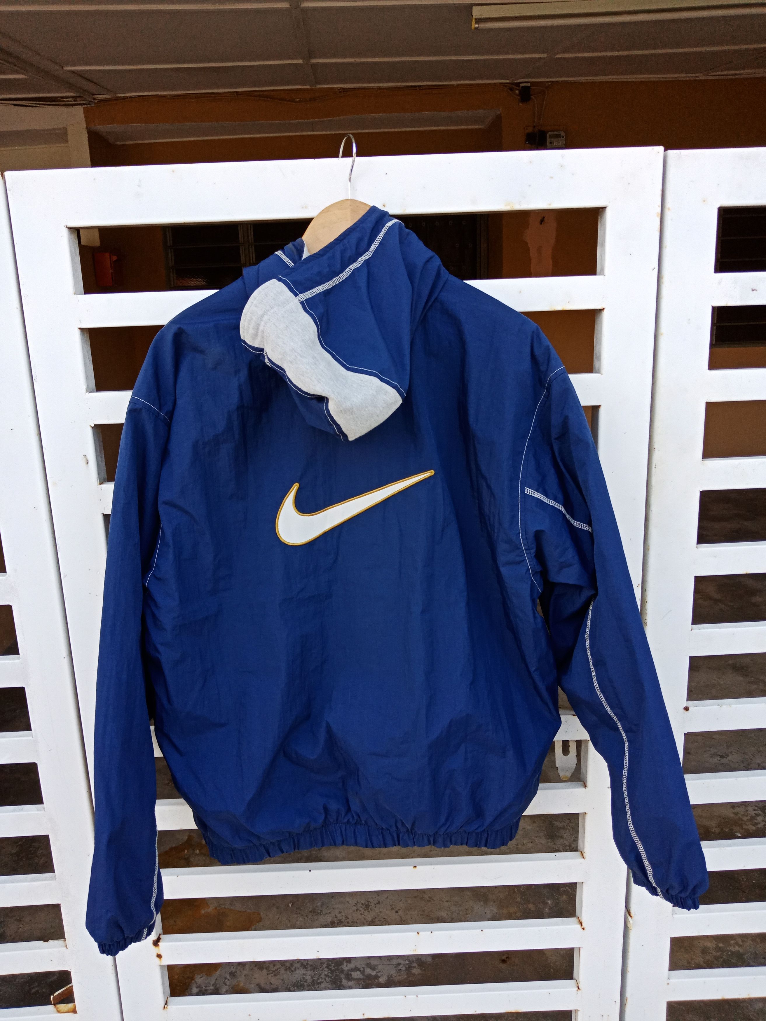 Nike Nike Swoosh Big Logo Spell Out Embroidery Sweater Size US XL / EU 56 / 4 - 7 Thumbnail