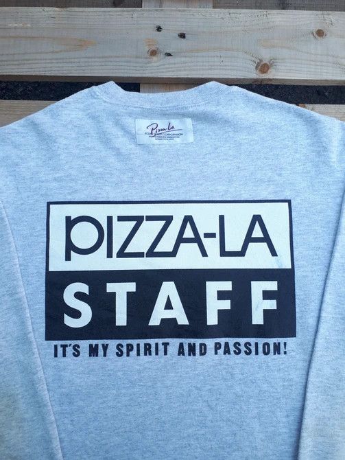 Fruit Of The Loom × Vintage Vintage Pizza-La Staff Spell Out Sweatshirt Size US S / EU 44-46 / 1 - 4 Thumbnail