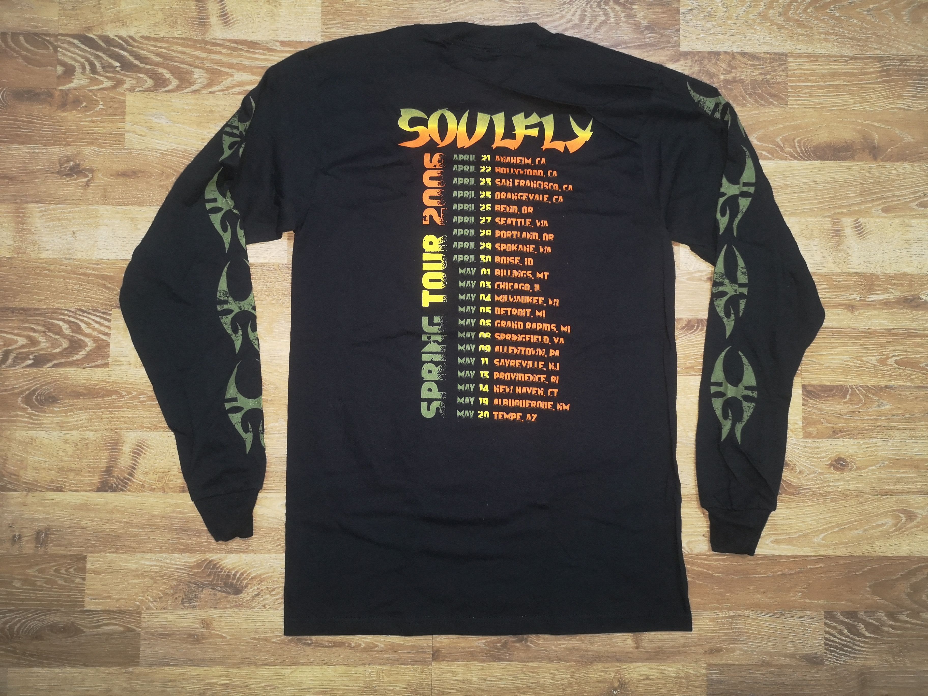 Vintage 00s Soulfly Tour popular Long Sleeve T Shirt