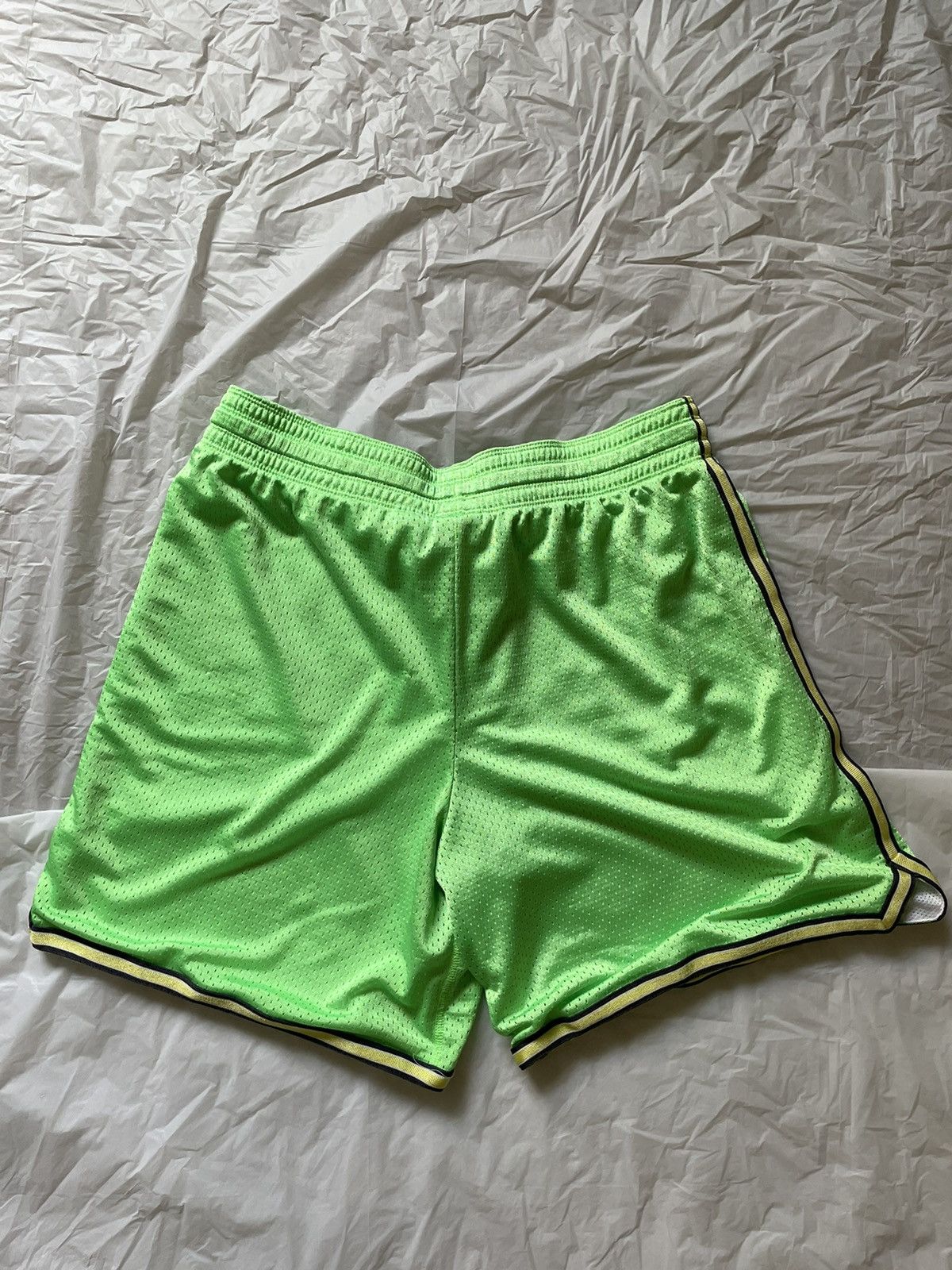 Nike Nike Short-Shorts Size US 30 / EU 46 - 3 Thumbnail