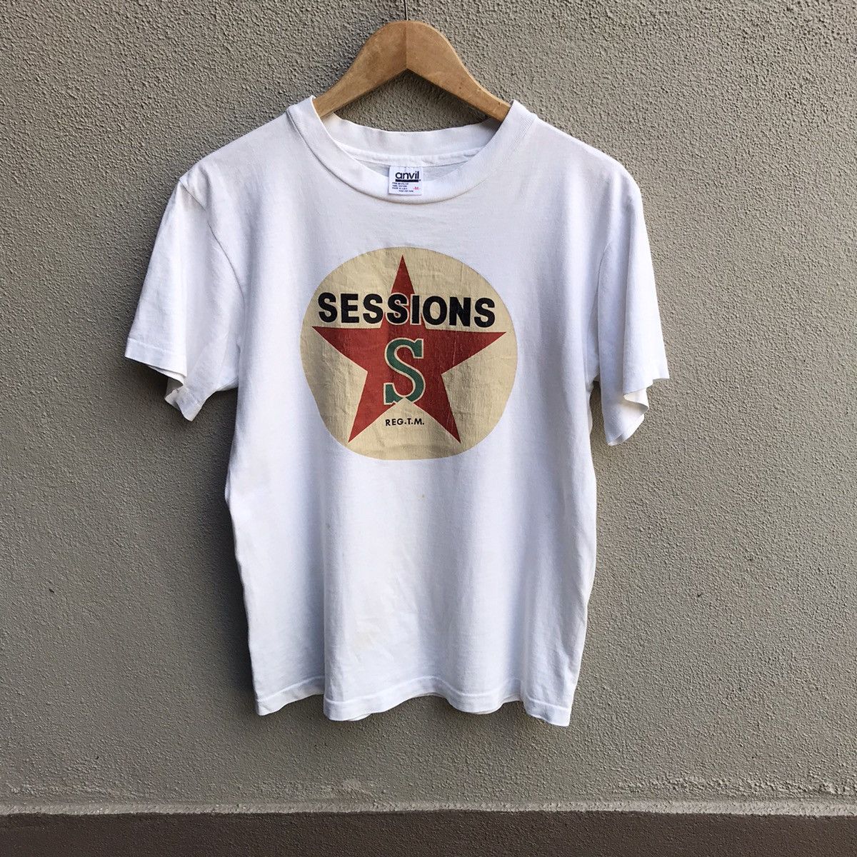 Sessions Vintage 90s SESSIONS skateboards tee Size US M / EU 48-50 / 2 - 1 Thumbnail
