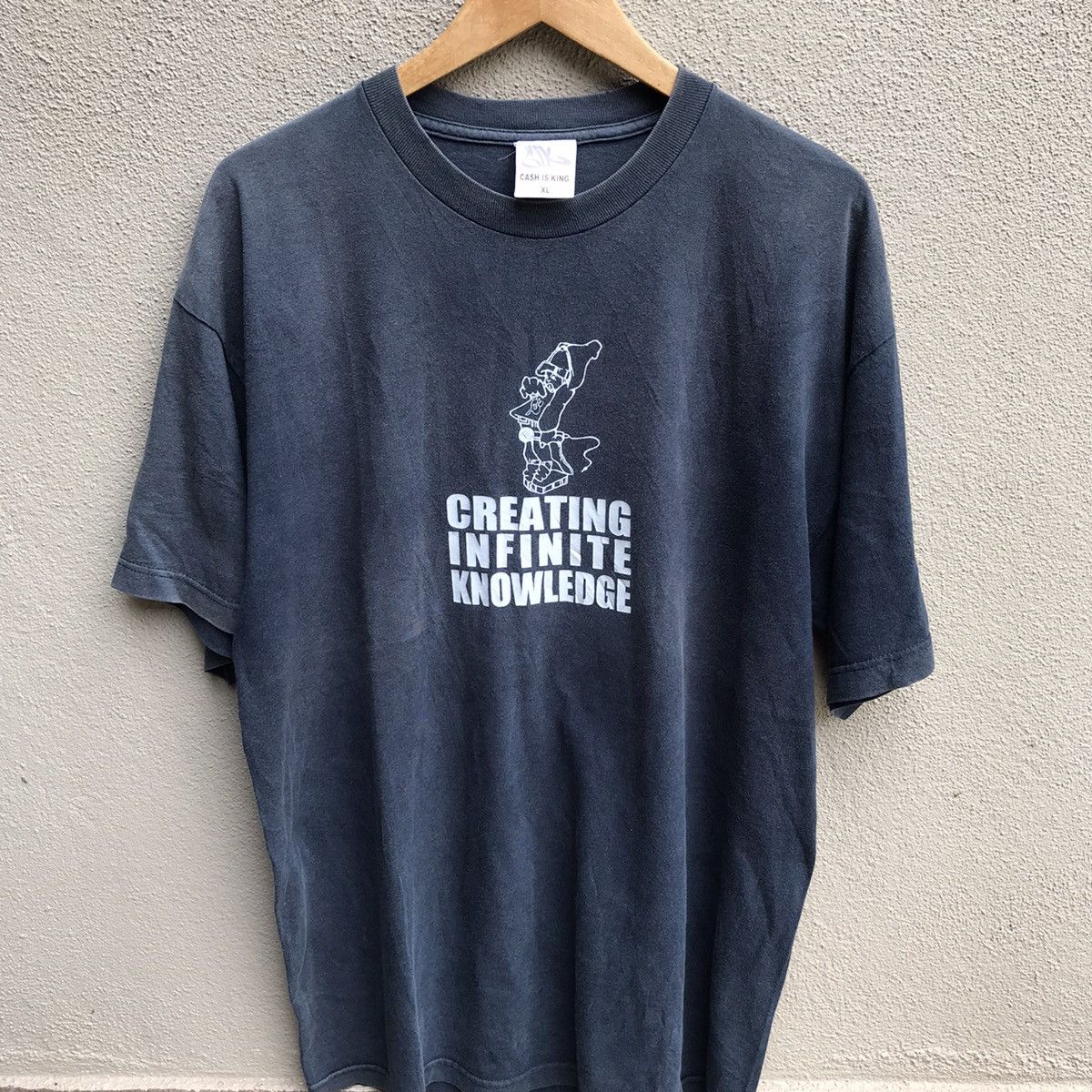 Vintage Vintage CASH IS KING streetwear tee graffiti hiphop Size US XL / EU 56 / 4 - 2 Thumbnail