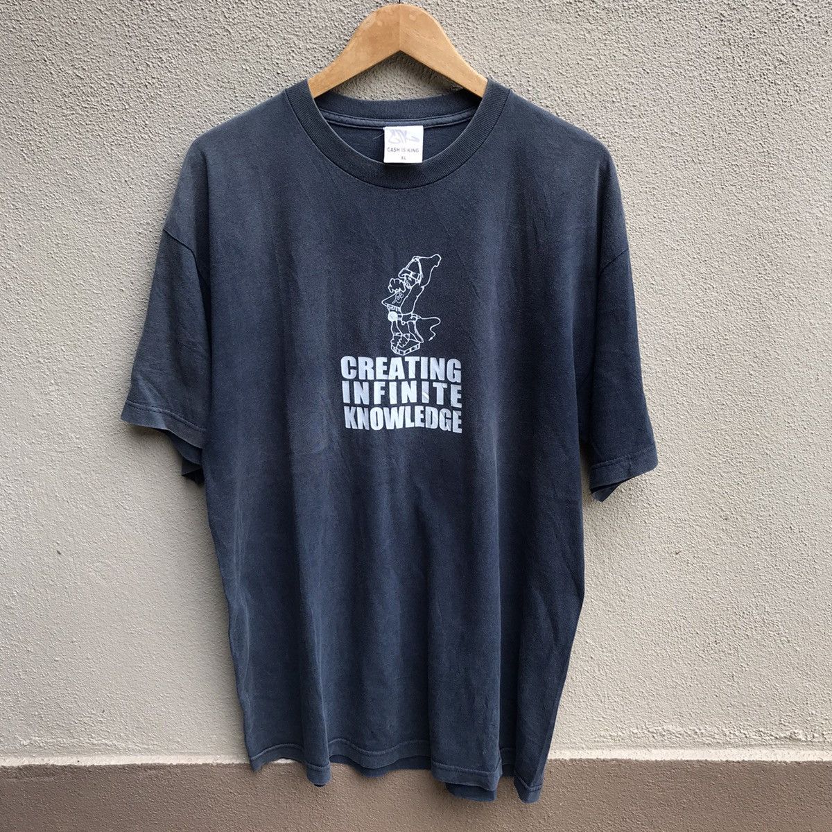 Vintage Vintage CASH IS KING streetwear tee graffiti hiphop Size US XL / EU 56 / 4 - 1 Thumbnail