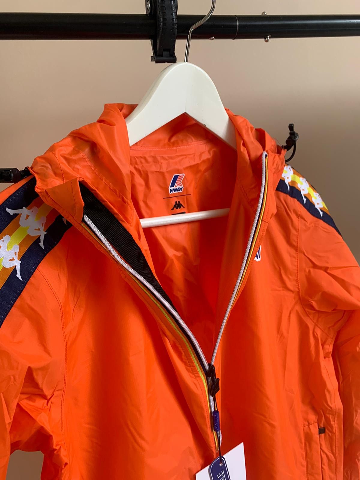 K-Way × Kappa Le Vrai Claude Banda in Orange Size US XS / EU 42 / 0 - 3 Thumbnail