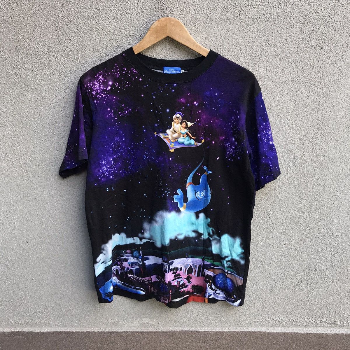 Disney Vintage ALADDIN movie all over print tee disney Size US M / EU 48-50 / 2 - 1 Thumbnail