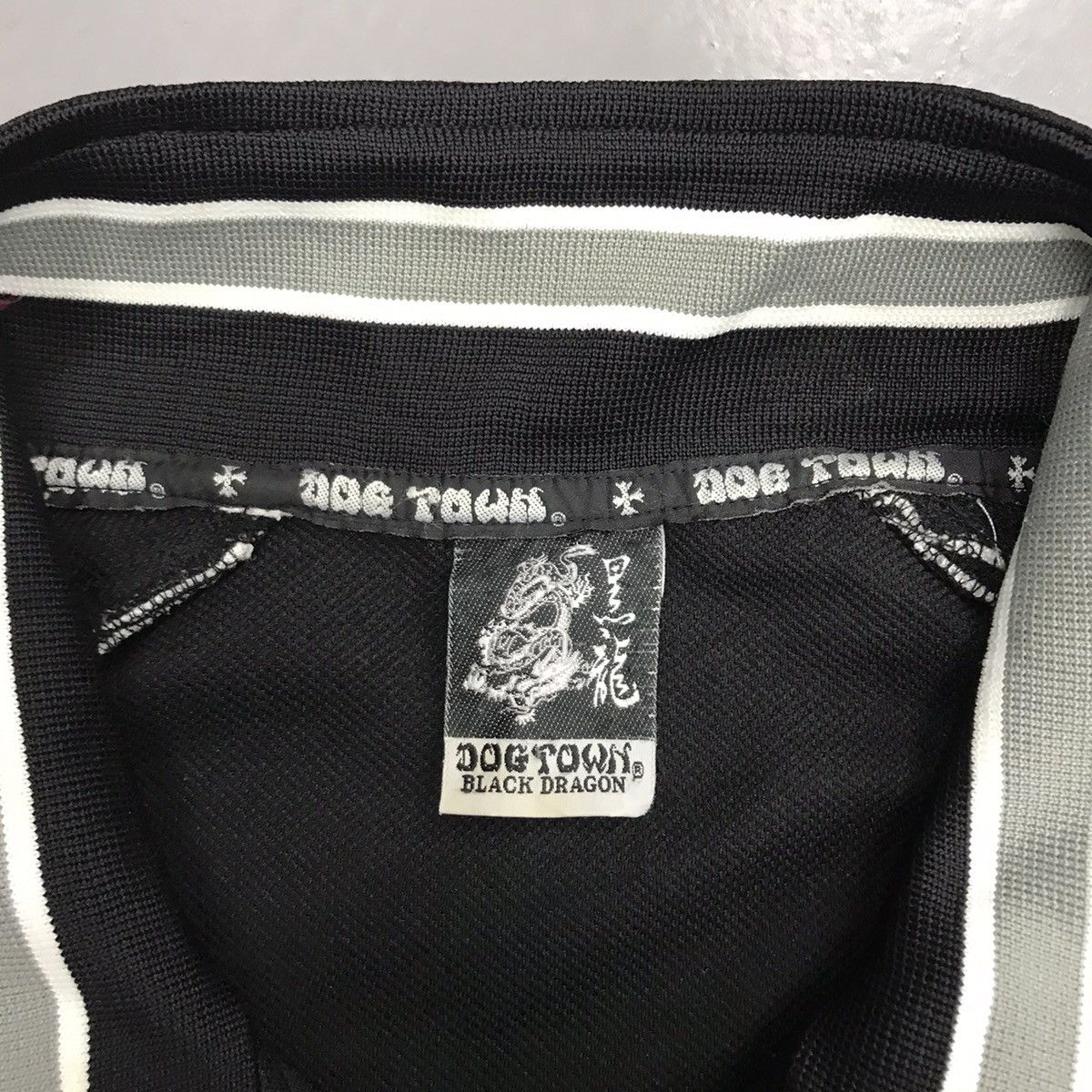 美品訳有】 DOG TOWN 黒龍 デニムジャケット XL メンズ 刺繍 和