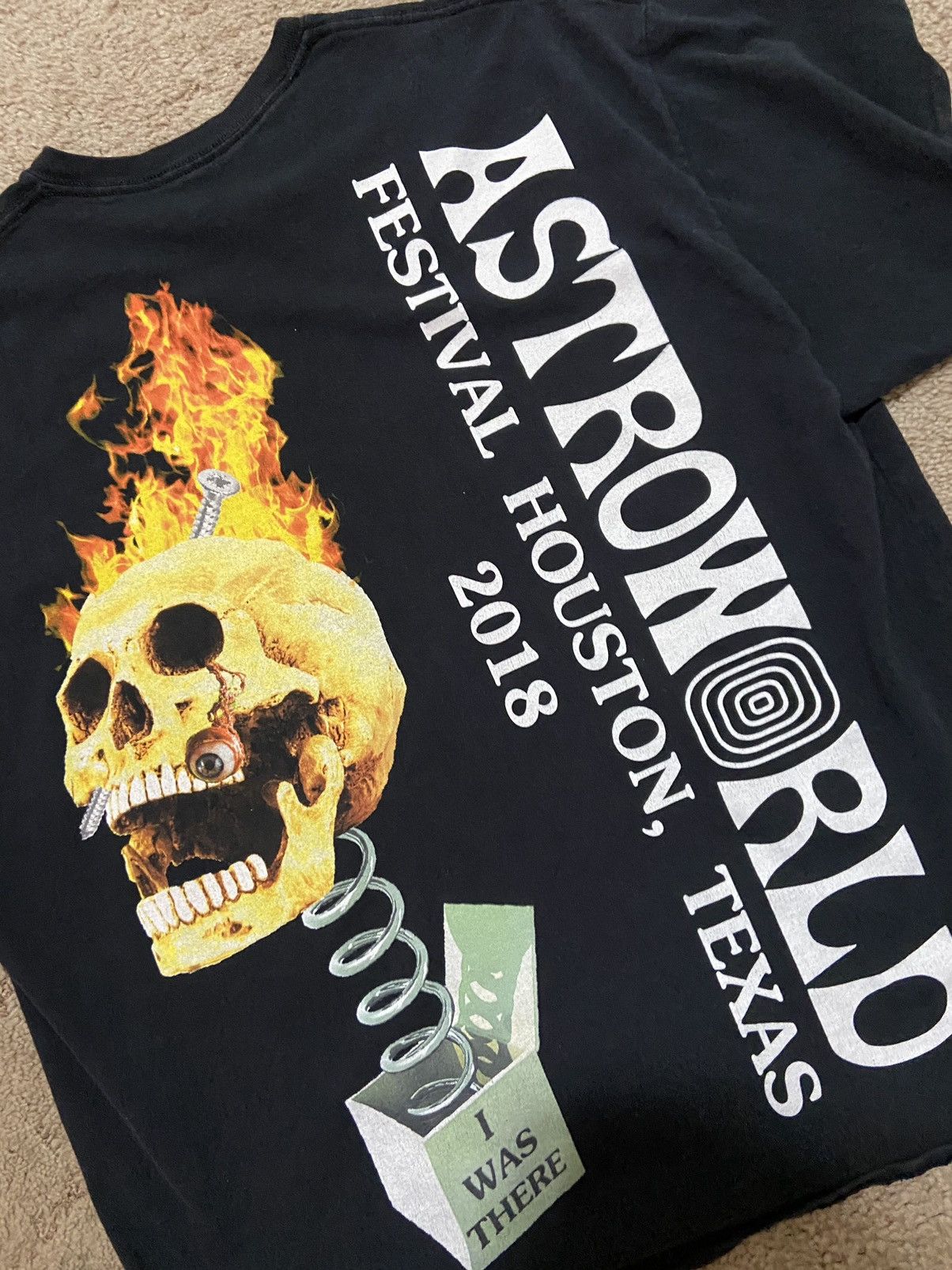Travis Scott Astroworld festival skull in the box tee Size US XL / EU 56 / 4 - 4 Thumbnail