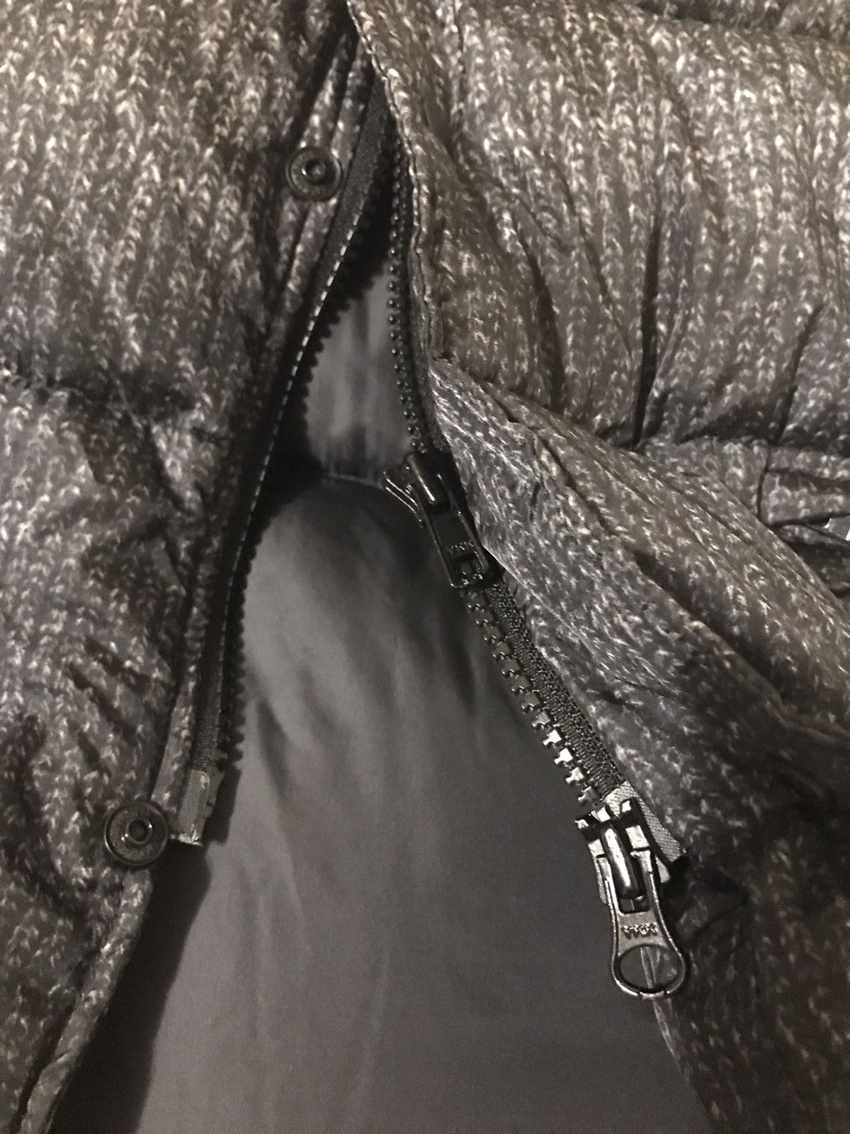 Undercover AW09 “Earmuff Maniac” Gradient down vest Size US M / EU 48-50 / 2 - 4 Thumbnail