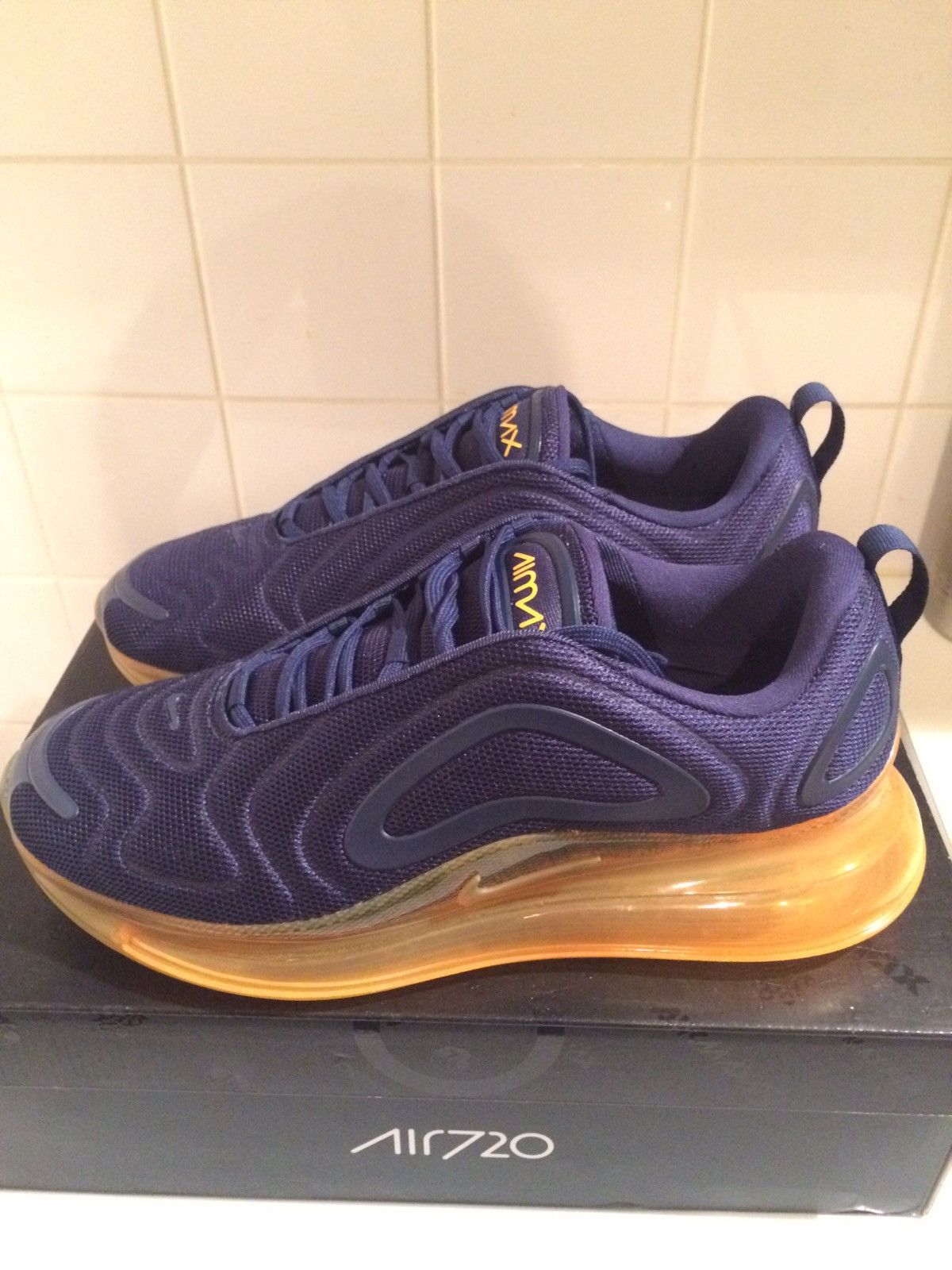 Nike Nike Air Max 720 MIDNIGHT NAVY/LASER ORANGE AO2924-401 Size US 9 / EU 42 - 4 Thumbnail