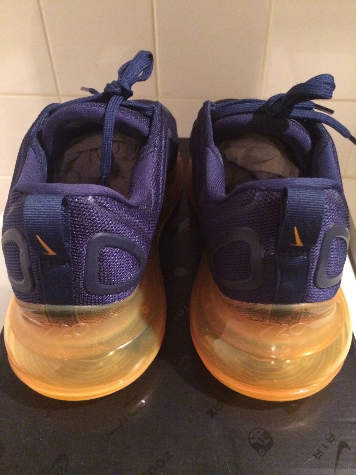 Nike Nike Air Max 720 MIDNIGHT NAVY/LASER ORANGE AO2924-401 US11 Size US 11 / EU 44 - 6 Thumbnail
