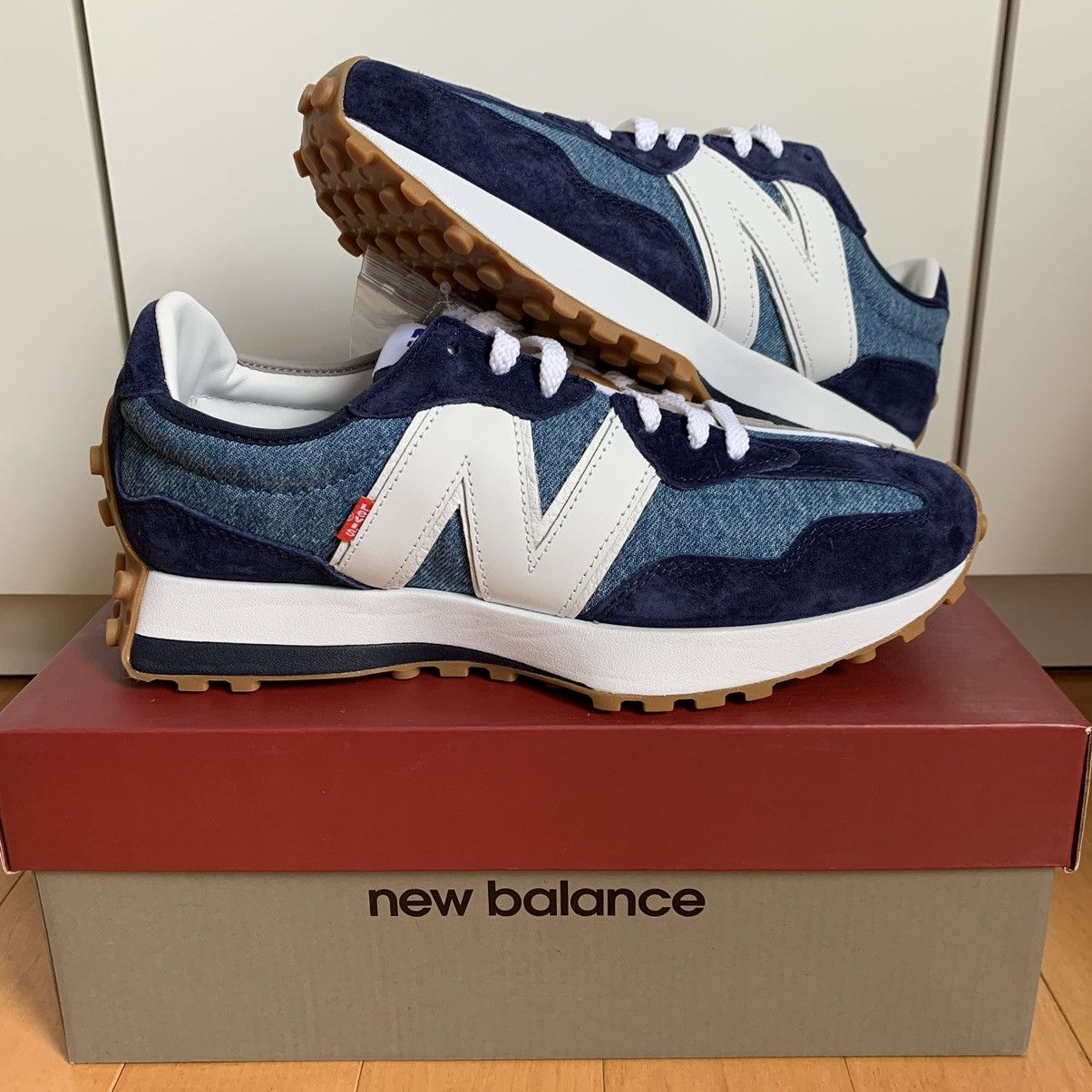 スニーカー New Balance 327 Levi's Navy SNEAKER REVIEW | ON FEET | NEW BALANCE 327 x LEVI'S “NAVY