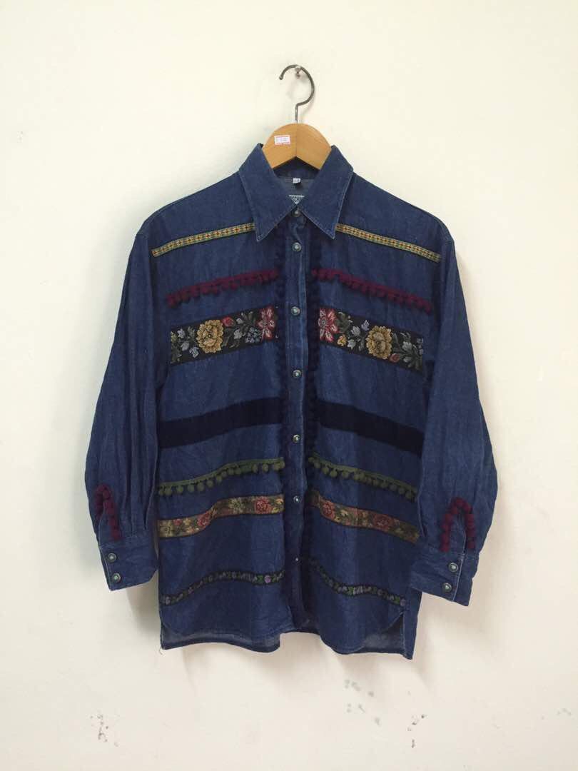 Moschino vintage 3 quaters moschino misura denim shirt motive Native ...