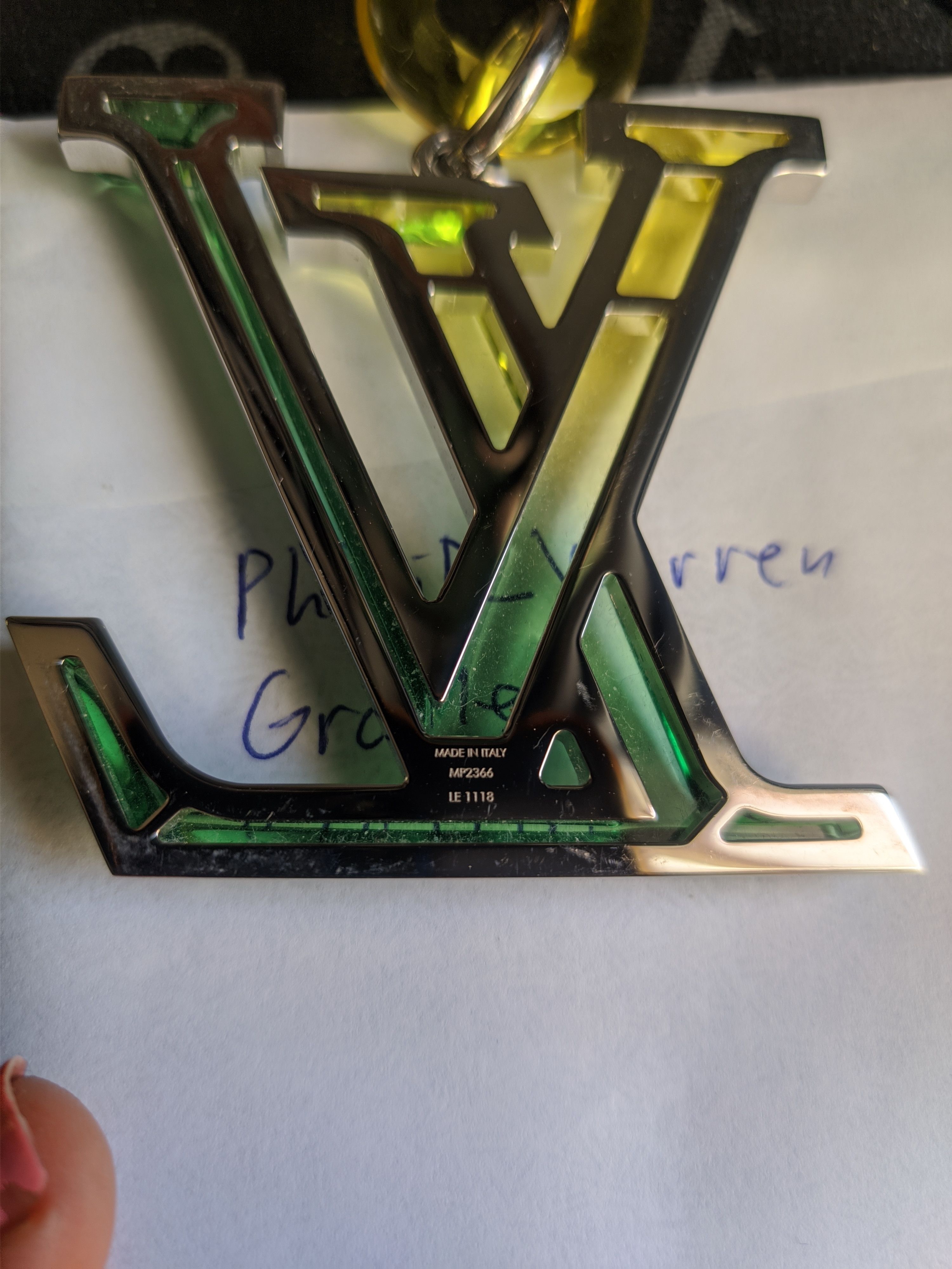 Louis Vuitton Plexi Bag Charm Yellow/Green Size ONE SIZE - 3 Thumbnail