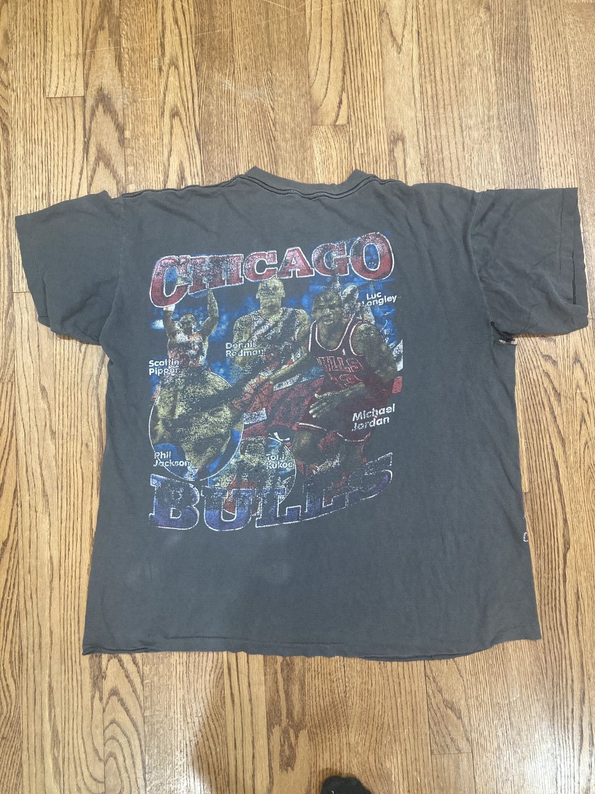 NBA × Vintage Vintage Chicago Bulls 1997 Championship tee Size US L / EU 52-54 / 3 - 2 Thumbnail
