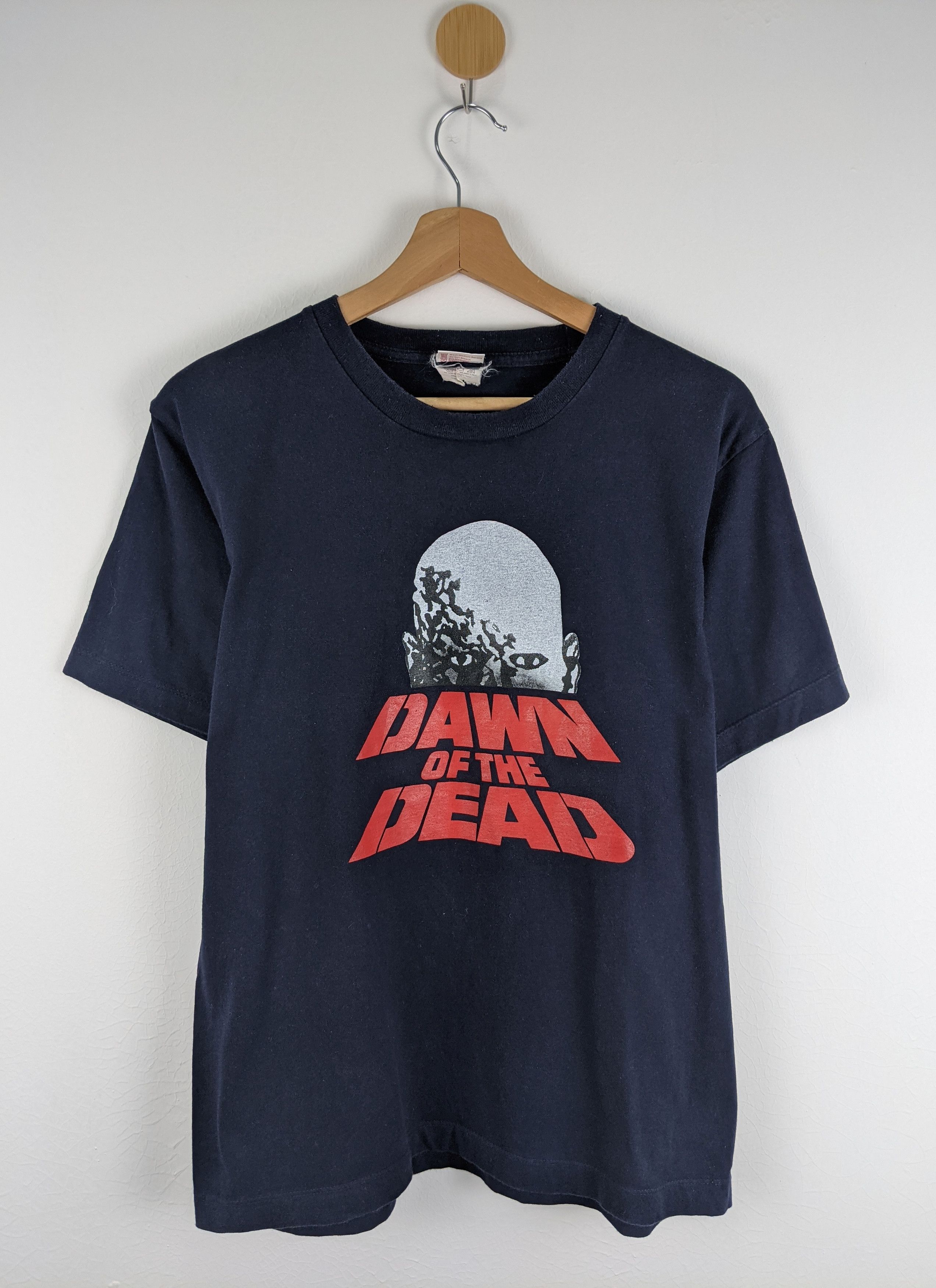 Vintage Dawn of the Dead Movie zombie horror shirt