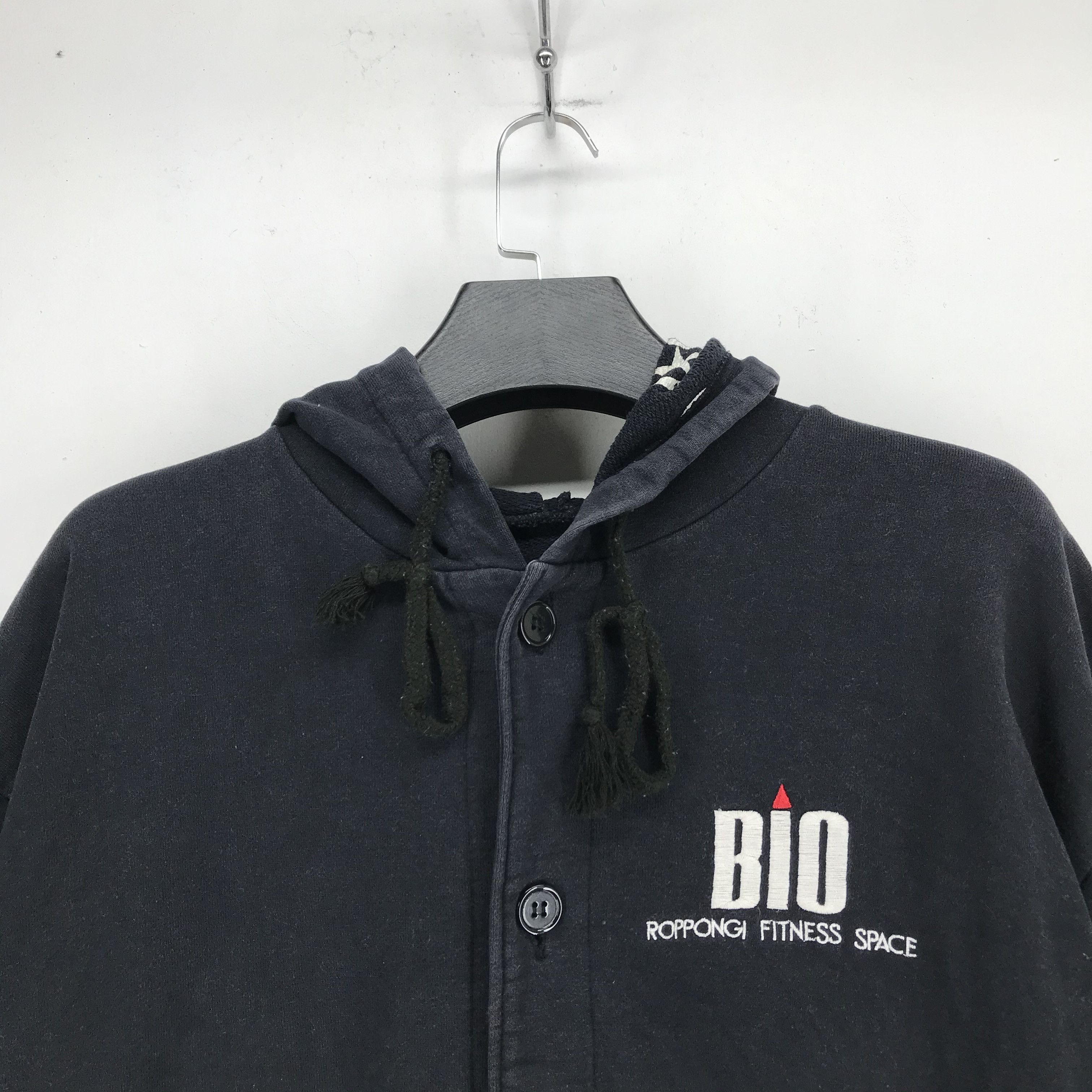 Japanese Brand BIO Roppongi Fitness Space Big Logo Button Hooded Sweater Size US L / EU 52-54 / 3 - 4 Thumbnail