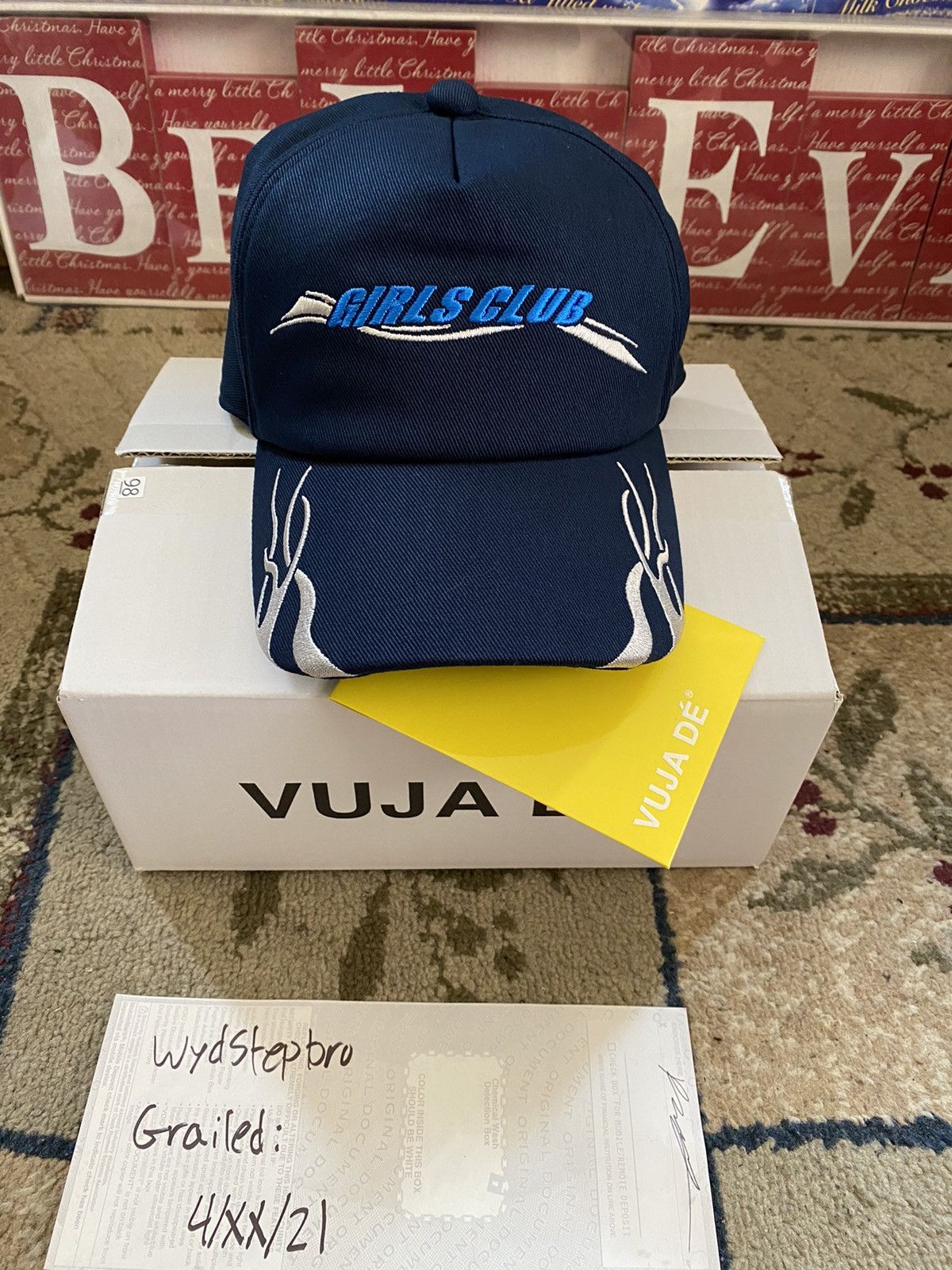 Vuja De Vuja De x Peraza  