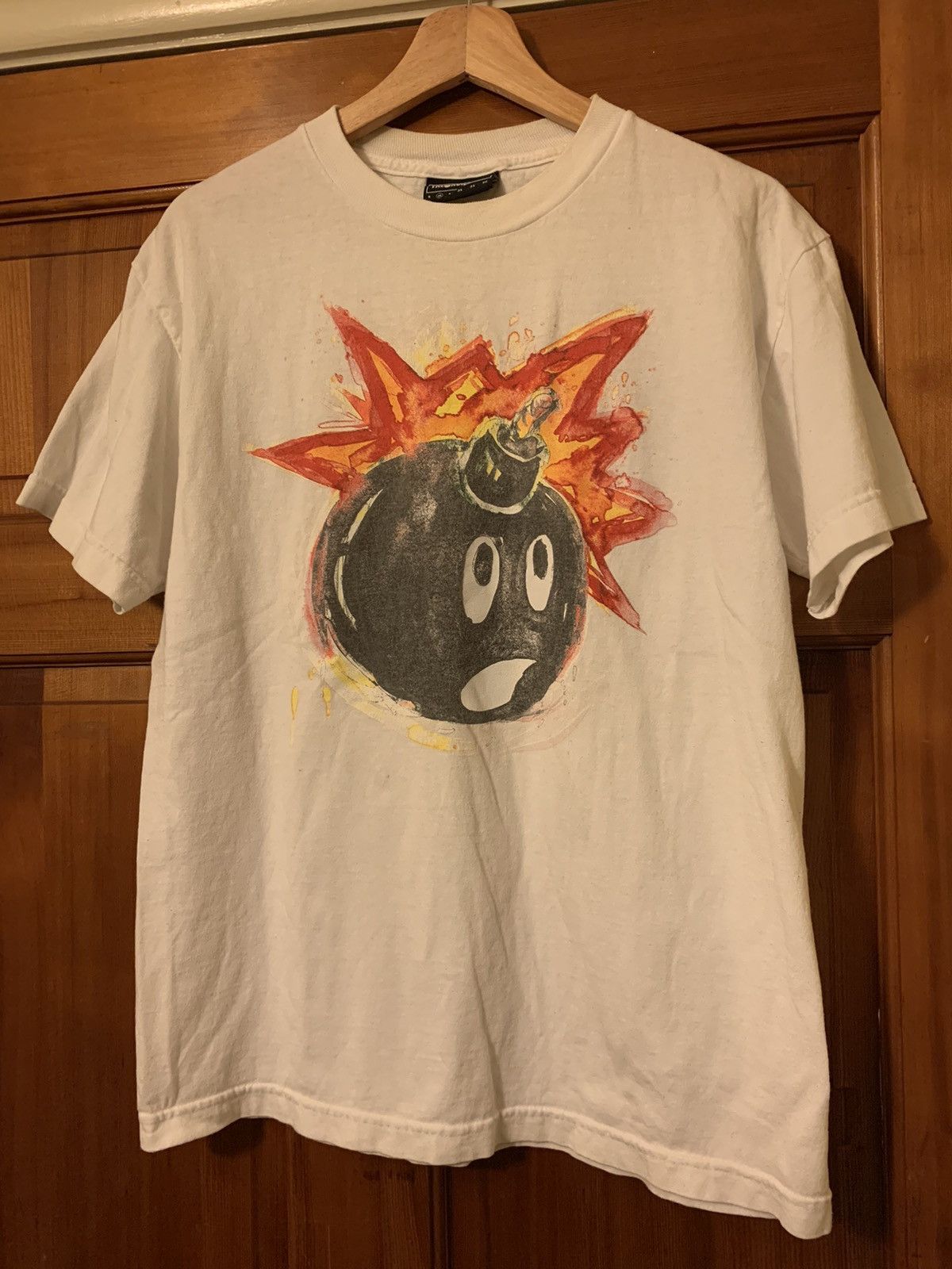 Vintage *RARE* Vintage The Hundreds Adam Bomb Paint Logo Shirt - M