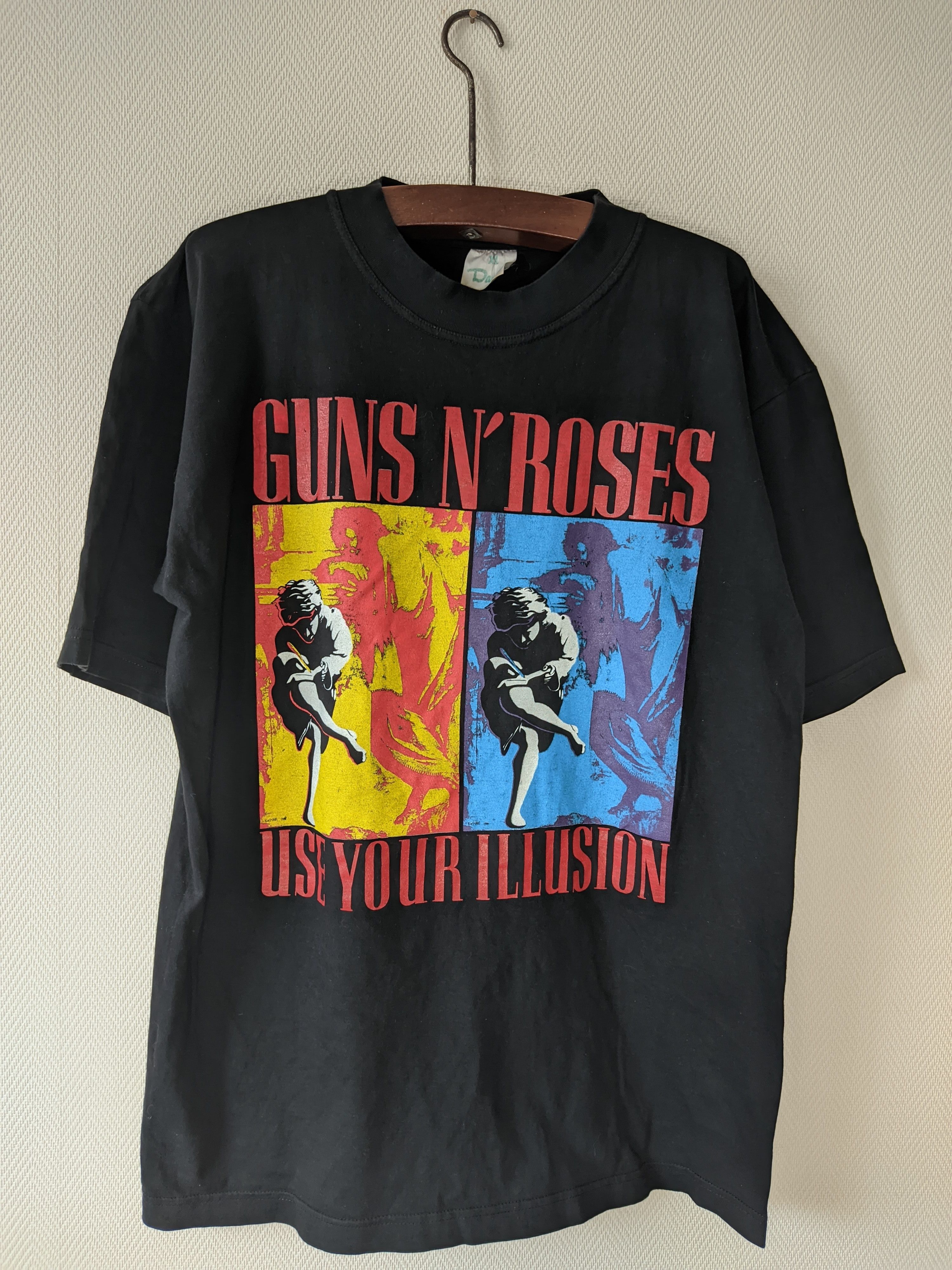 80s〜 Guns N’ Roses L/S 発禁 Bootleg Any more info on this GNR bootleg album? I found it on