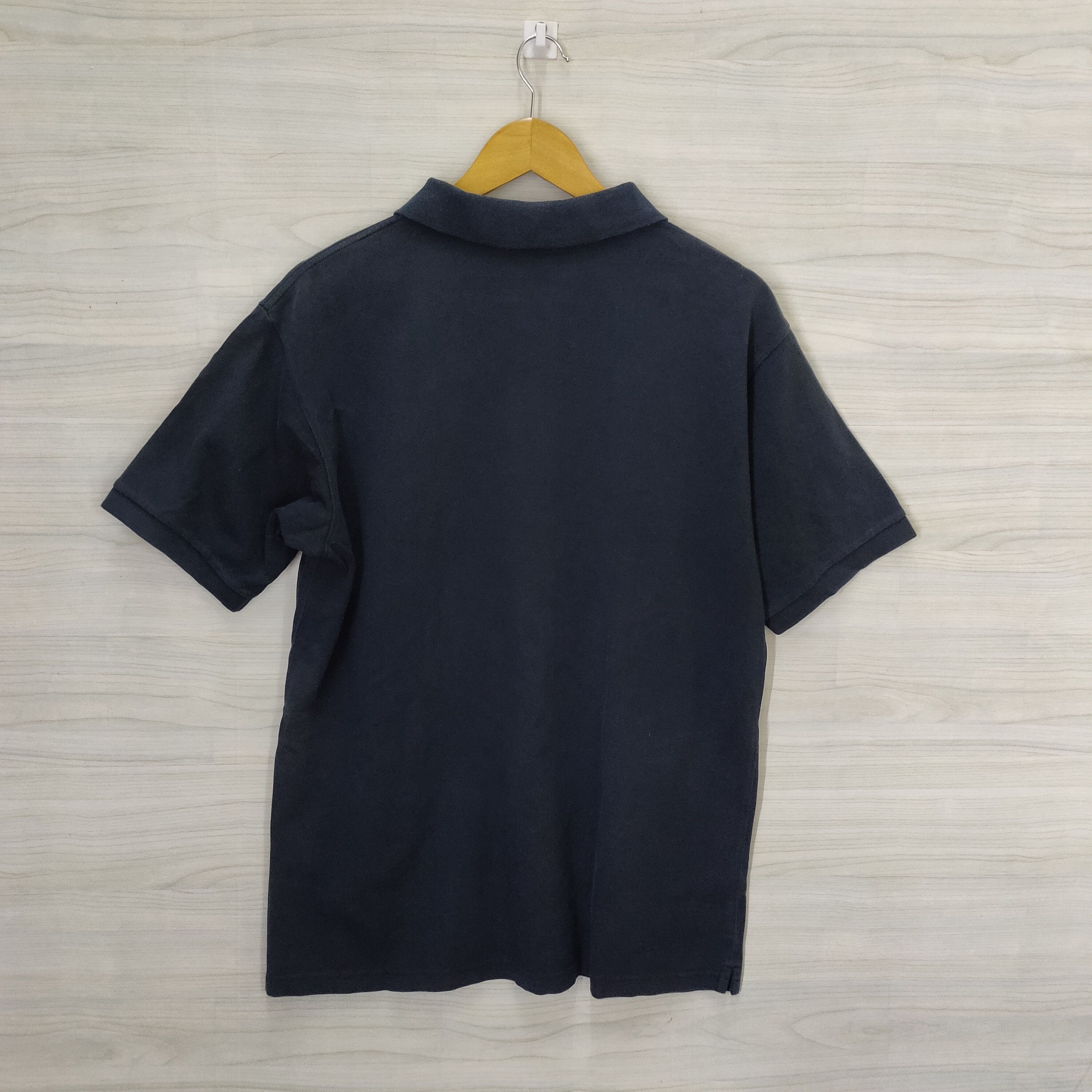Jean-Michel Basquiat × Uniqlo × Vintage Vintage Jean Michel Basquiat Uniqlo Polo Shirt Size US M / EU 48-50 / 2 - 2 Thumbnail