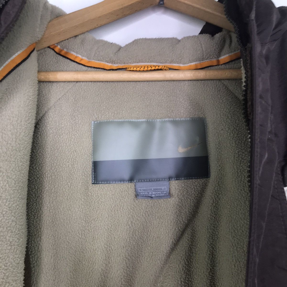 Nike Vintage Nike Snowboarding Jacket Coat Small Center Swoosh Size US L / EU 52-54 / 3 - 4 Thumbnail