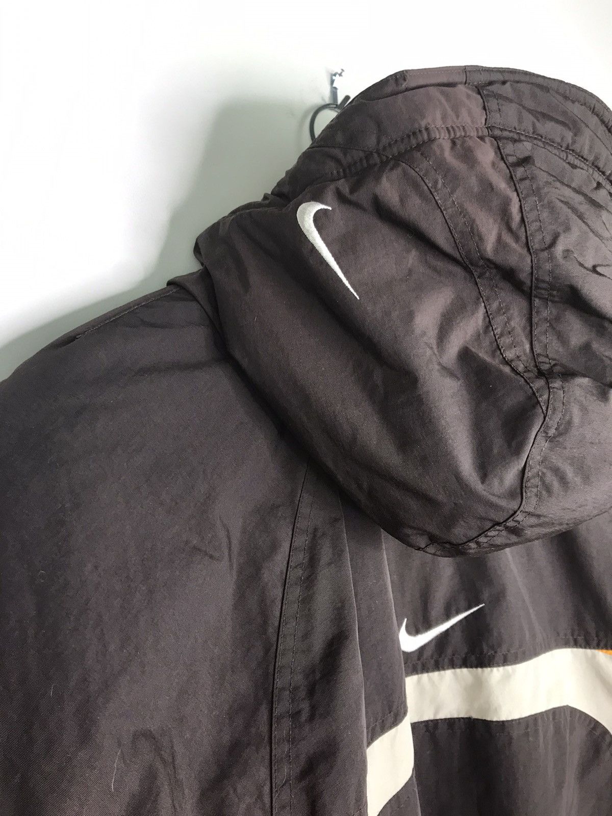 Nike Vintage Nike Snowboarding Jacket Coat Small Center Swoosh Size US L / EU 52-54 / 3 - 9 Thumbnail