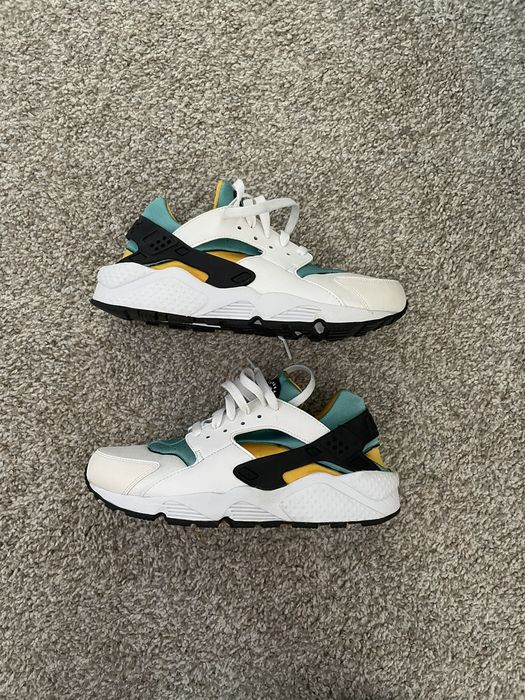 Air huarache outlet white turquoise gold