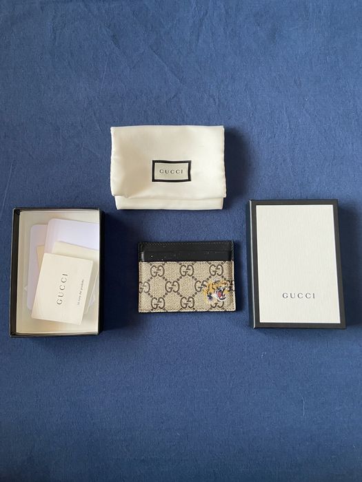 Gucci tiger best sale print card holder