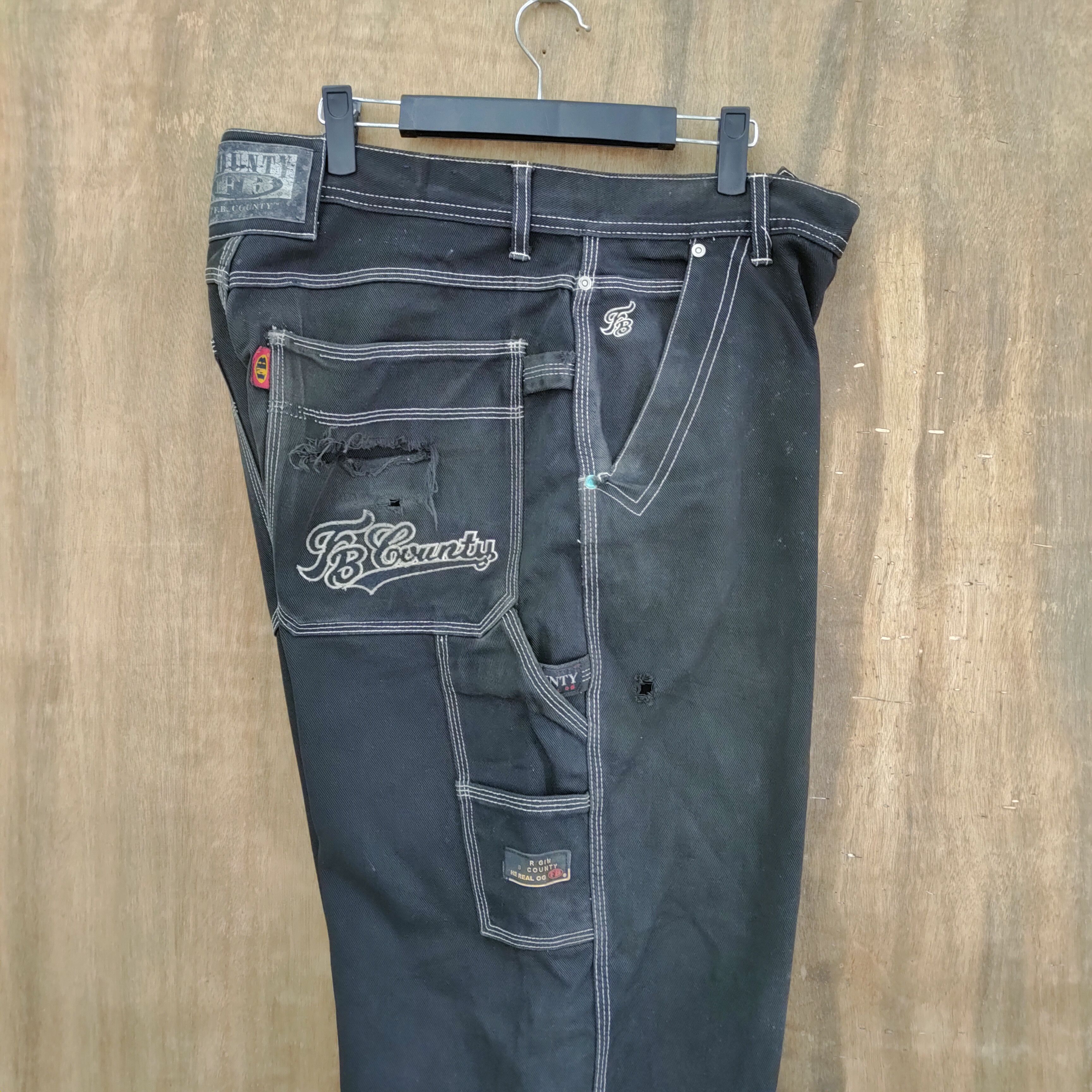 Japanese Brand VINTAGE FB COUNTY FADED BLACK DISTRESSED CARGO PANTS Size US 36 / EU 52 - 14 Thumbnail