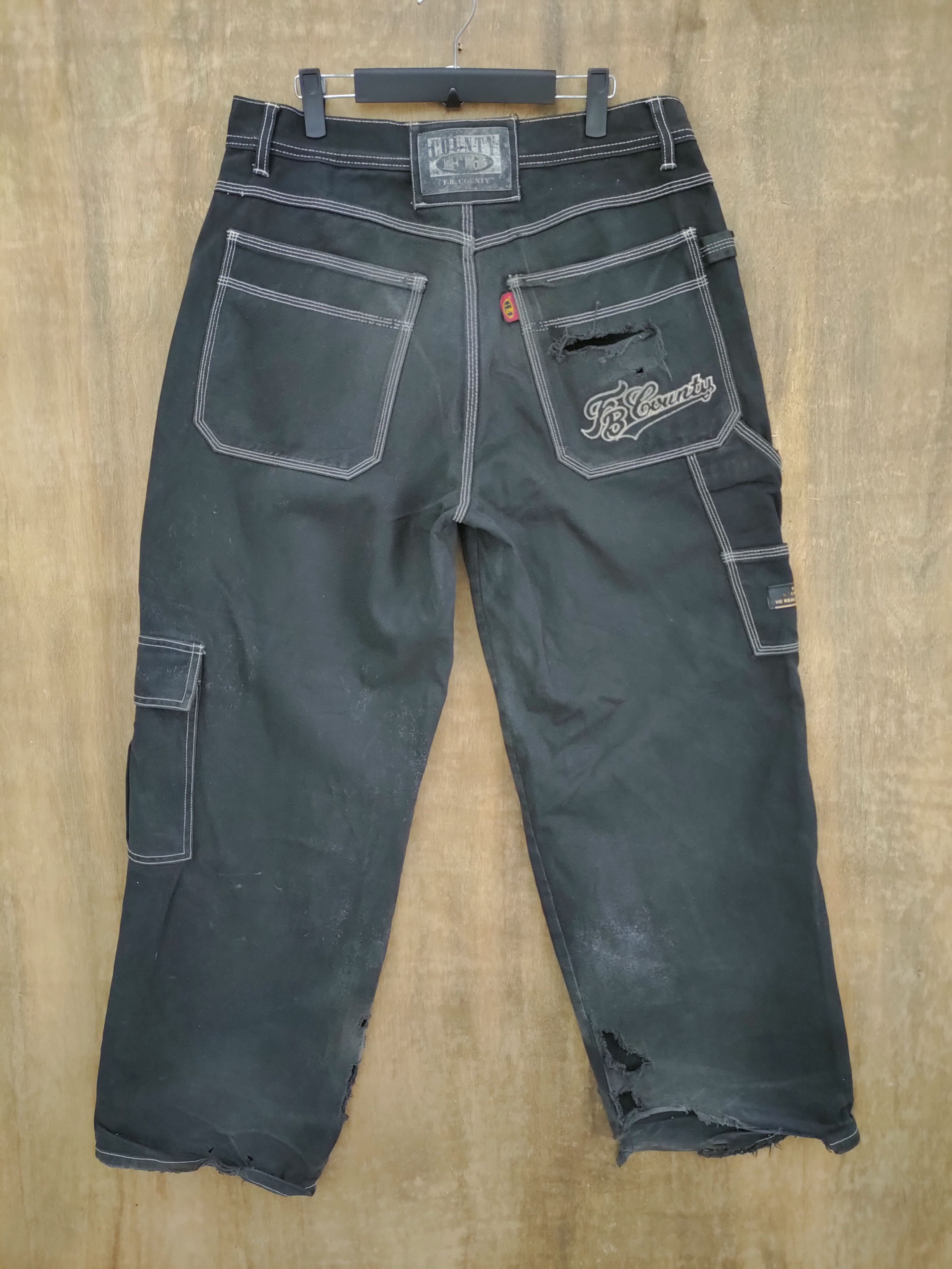 Japanese Brand VINTAGE FB COUNTY FADED BLACK DISTRESSED CARGO PANTS Size US 36 / EU 52 - 1 Thumbnail