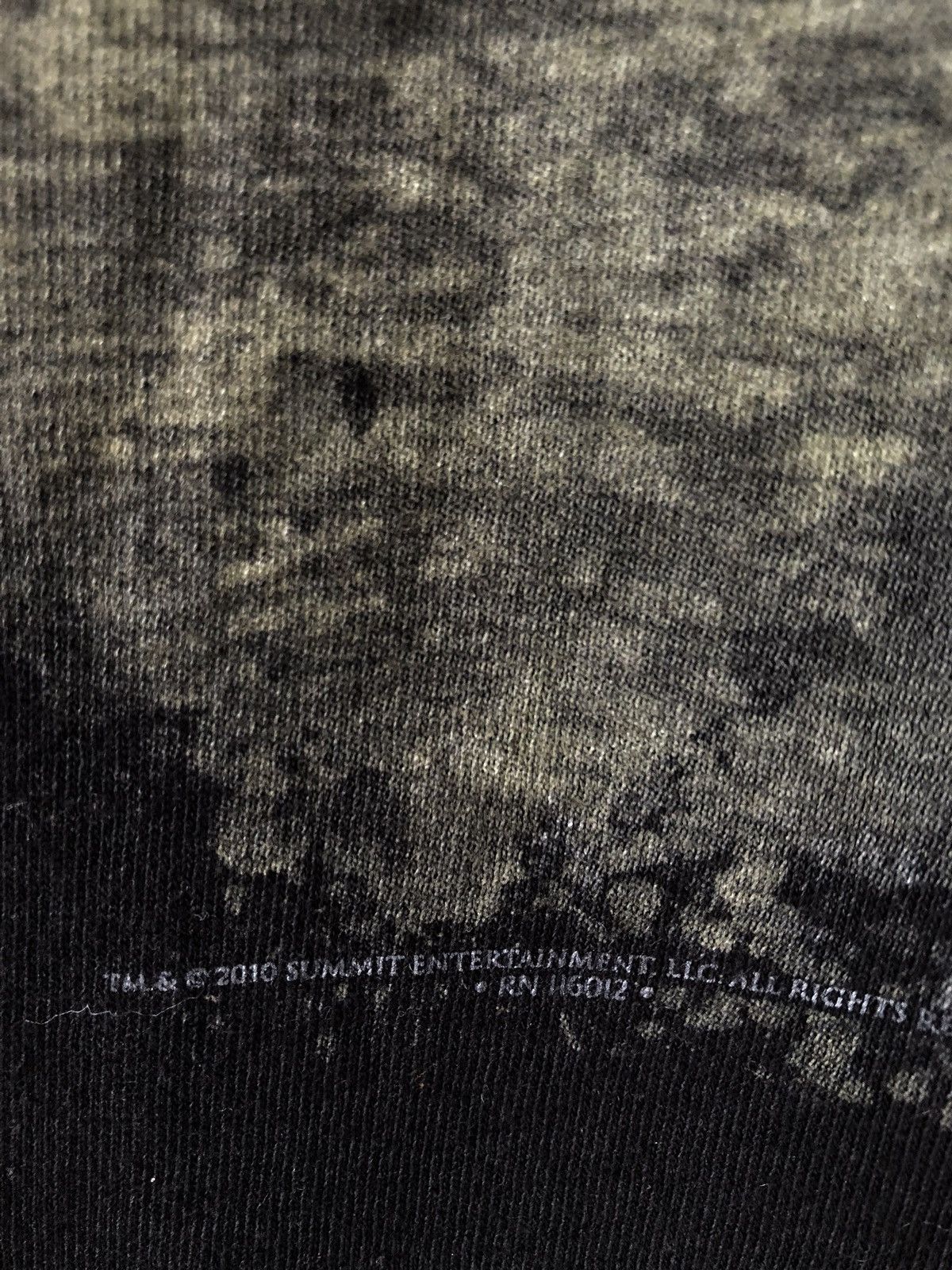 Expert Horror The Twilight Saga Eclipse Vampire Romance Movie Tee Size US M / EU 48-50 / 2 - 4 Thumbnail