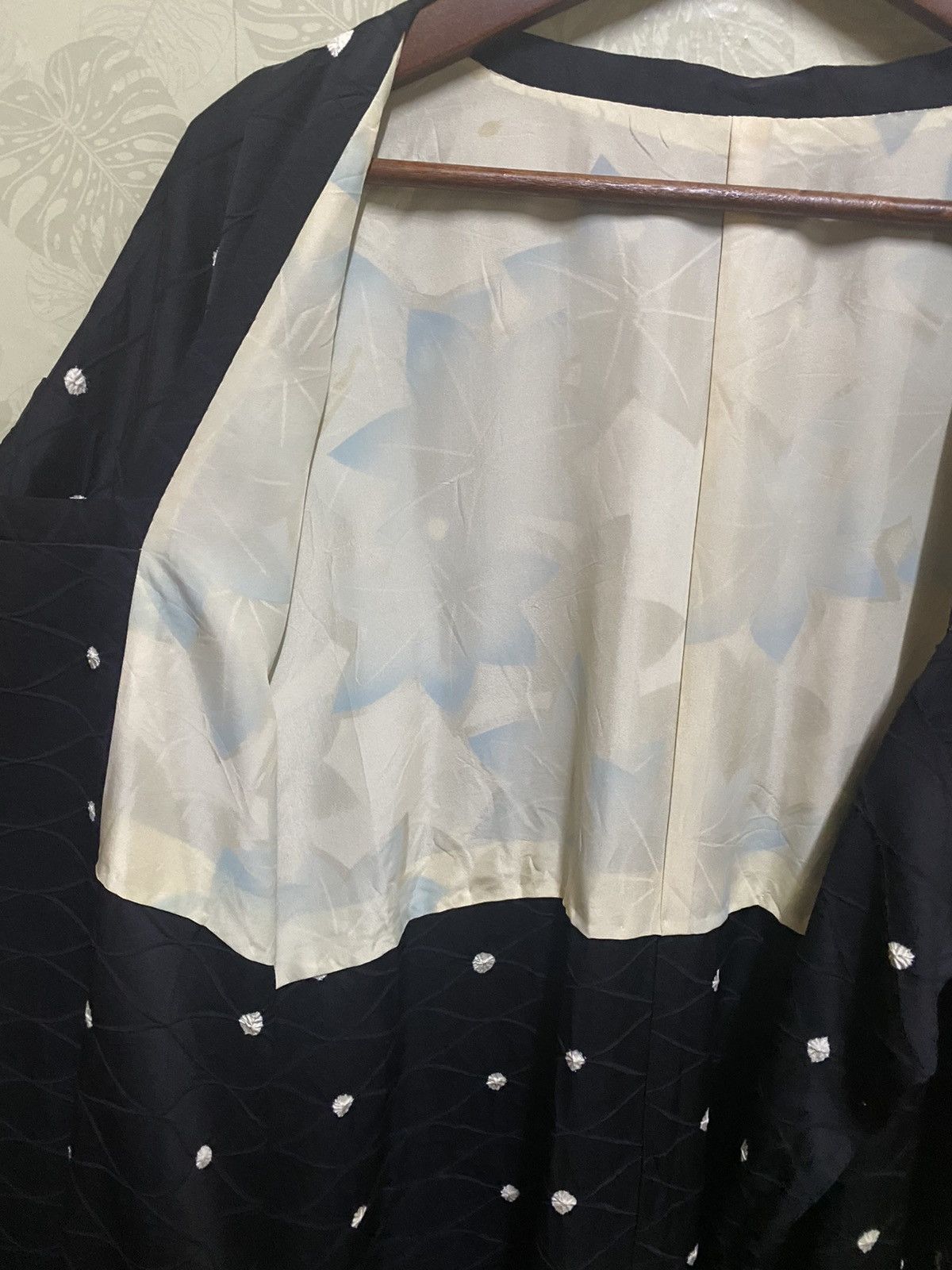 Japanese Brand Vintage 90s silk kimono polkadot design - k4 Size US M / EU 48-50 / 2 - 5 Thumbnail