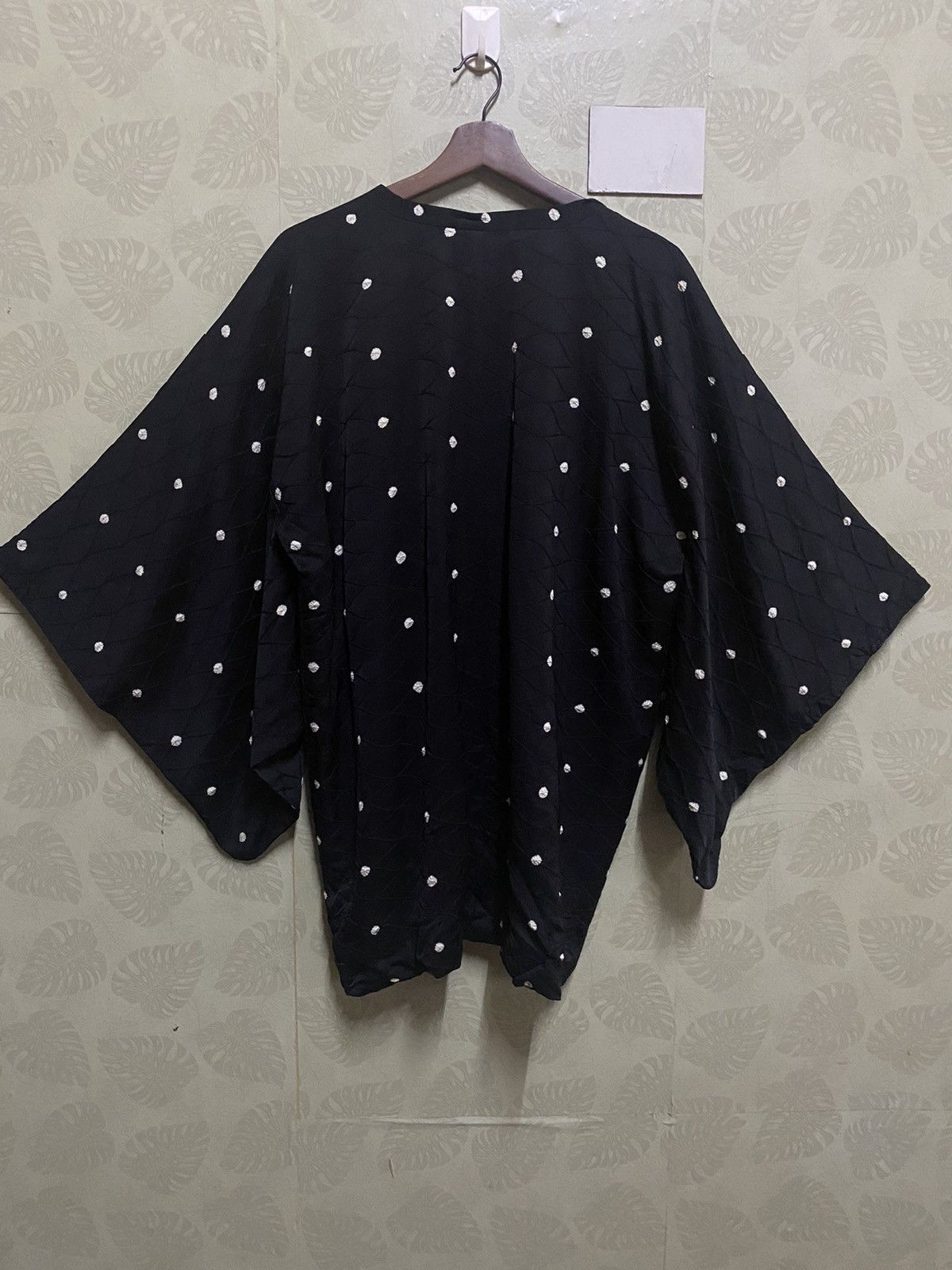 Japanese Brand Vintage 90s silk kimono polkadot design - k4 Size US M / EU 48-50 / 2 - 7 Thumbnail