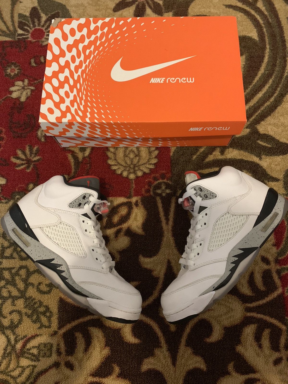 Jordan Brand Air Jordan 5 Retro White Cement 2017 Size US 8 / EU 41 - 1 Thumbnail