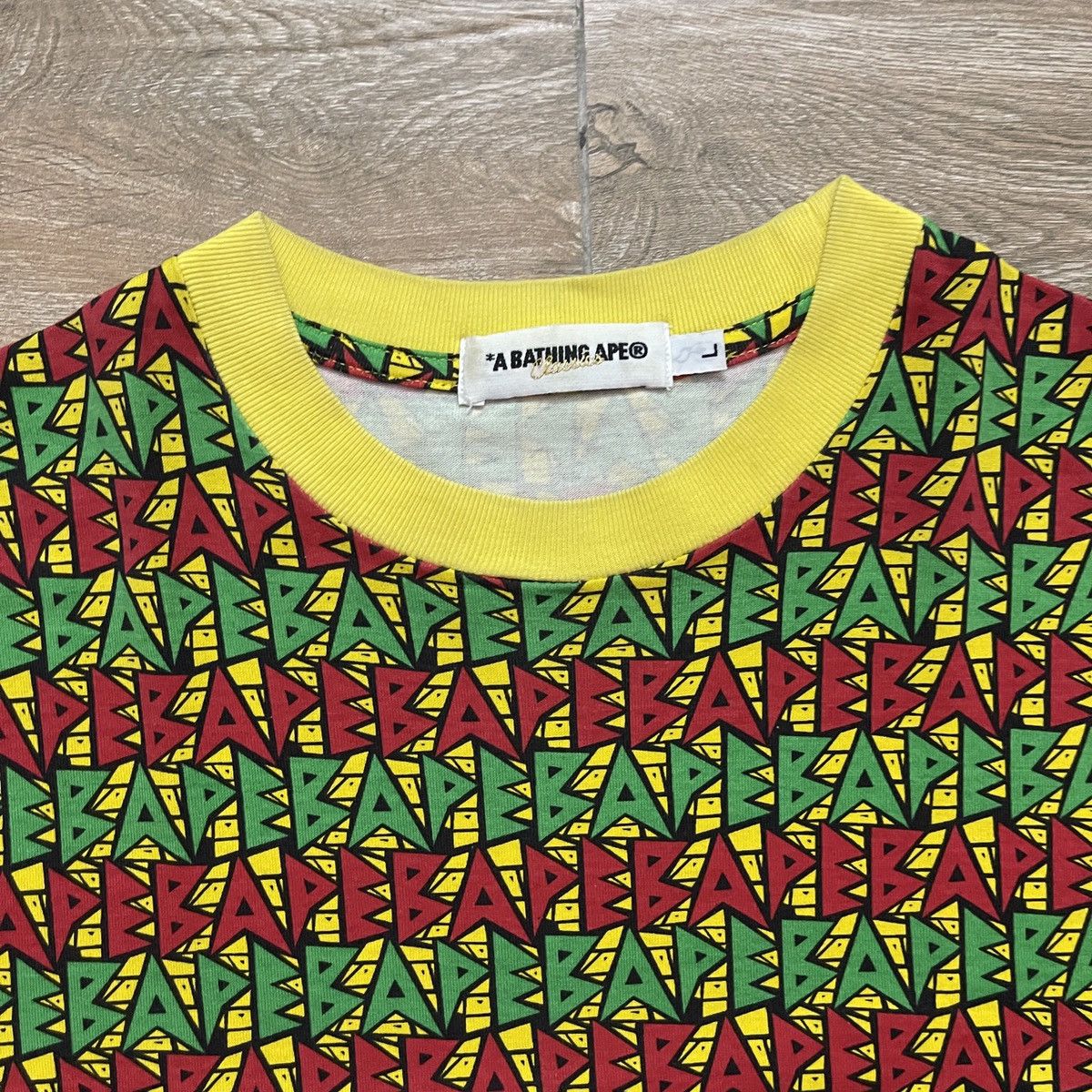 Bape Bape Spell-Out Rasta Tee Size US L / EU 52-54 / 3 - 4 Thumbnail