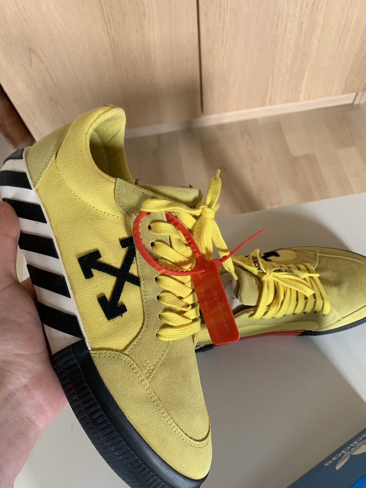 Off white vulc yellow best sale