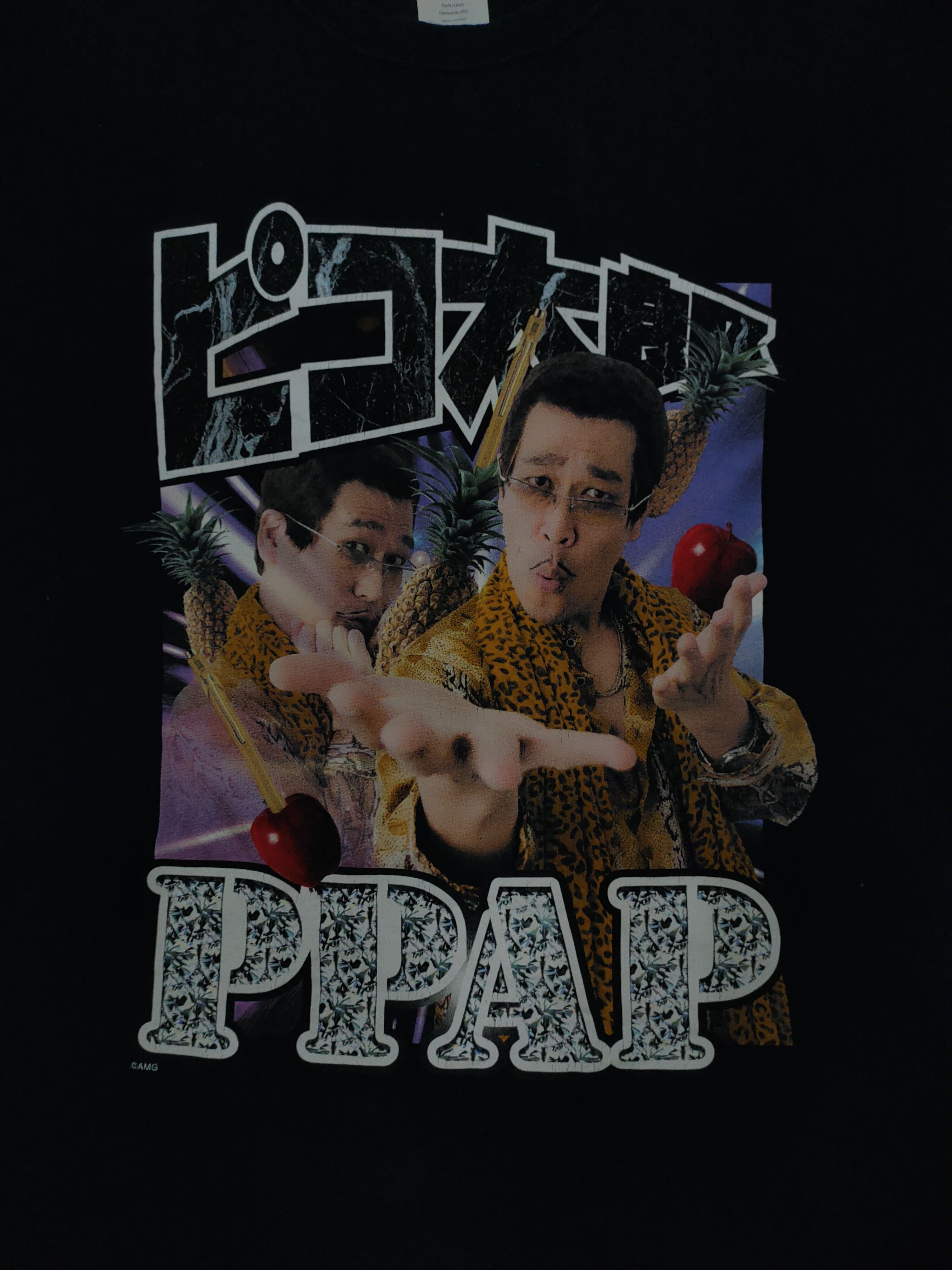 Gildan × Japanese Brand PIKOTARO PEN PINEAPPLE APPLE PEN SHIRT 2016 Size US L / EU 52-54 / 3 - 6 Thumbnail