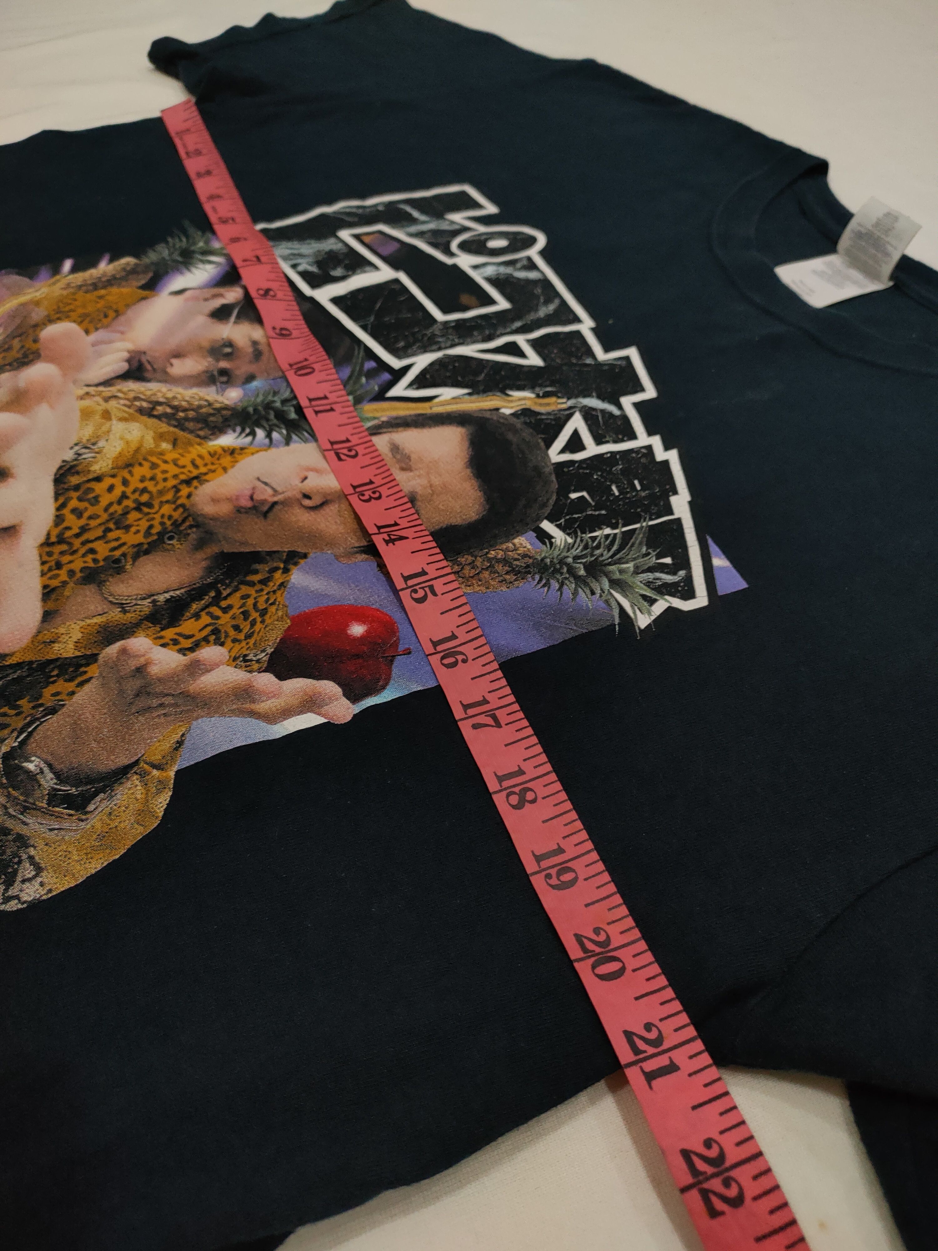Gildan × Japanese Brand PIKOTARO PEN PINEAPPLE APPLE PEN SHIRT 2016 Size US L / EU 52-54 / 3 - 5 Thumbnail