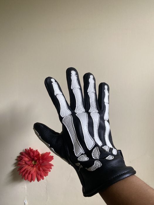 SUPREME VANSON SKELETON LEATHER GLOVES FW2017?? - Depop