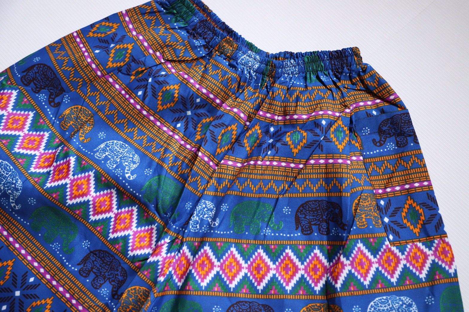 Designer × Japanese Brand Summer shorts,Pants Pattern native elephan Size US 26 / EU 42 - 4 Thumbnail