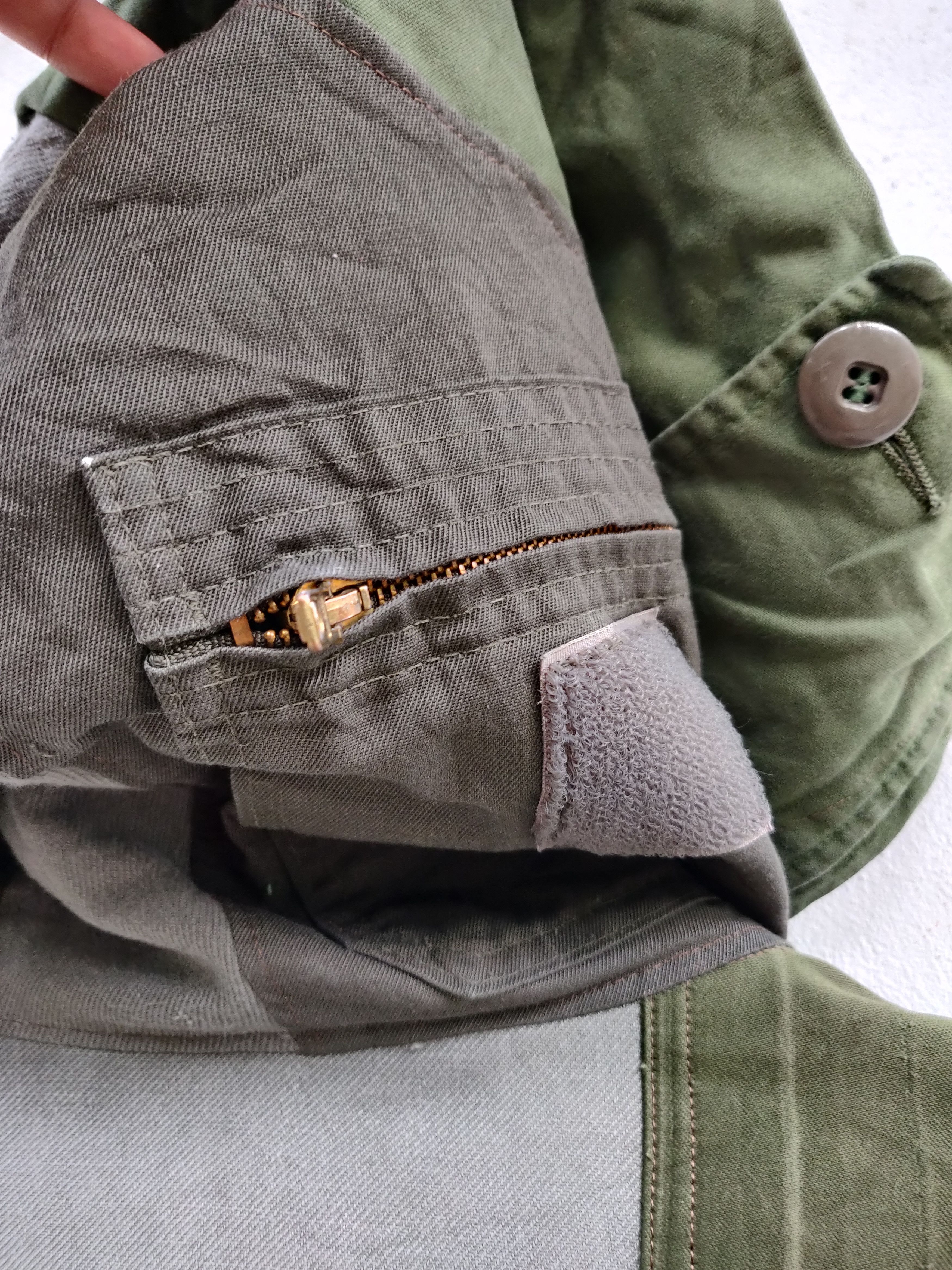 Japanese Brand × Reserved reserved patchwork cargo crop jackets hoodies Size US XL / EU 56 / 4 - 8 Thumbnail