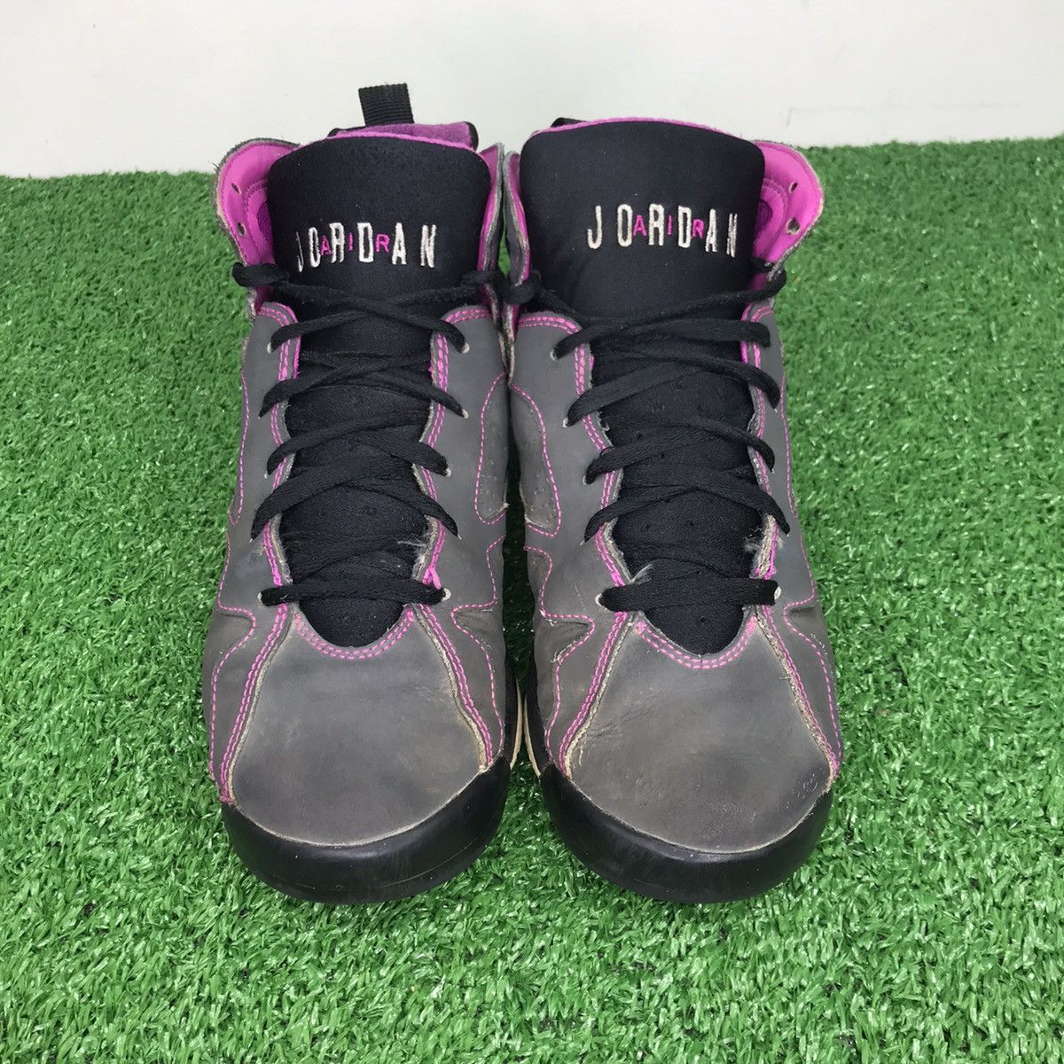 Jordan Brand Nike Air Jordan 7 Retro 30th GS Valentine’s Day Size US 7 / EU 40 - 2 Thumbnail