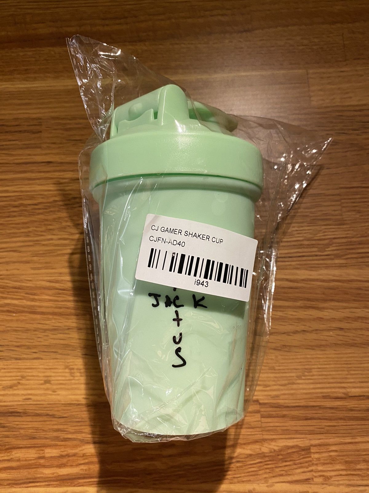 Travis Scott Travis Scott Cactus Jack Glow In The Dark Shaker Cup 
