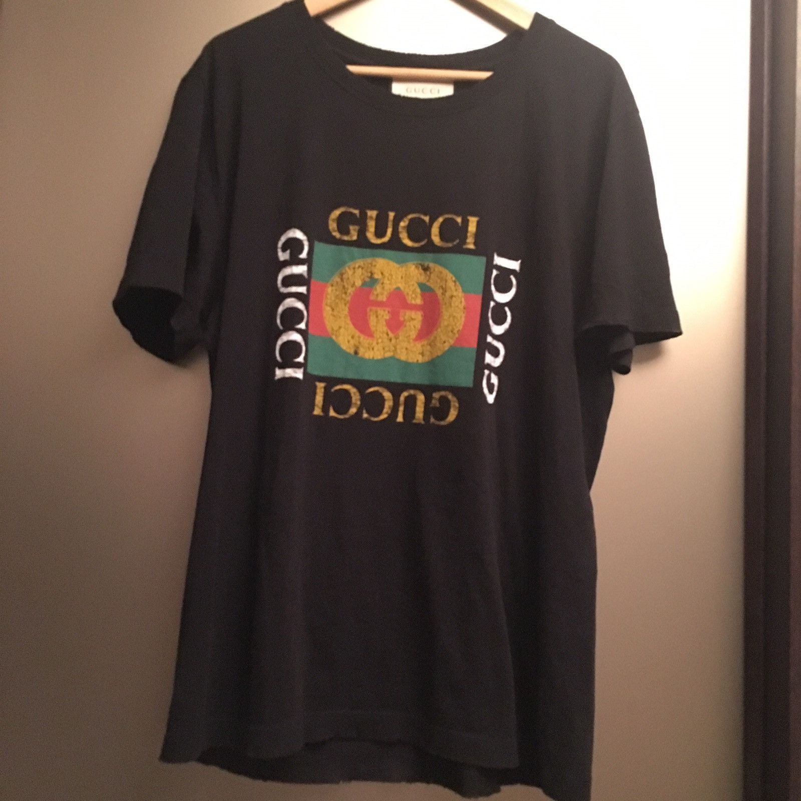 Gucci 'Fake' Tshirt / 'Washed Logo' Tshirt Size US L / EU 52-54 / 3 - 1 Preview