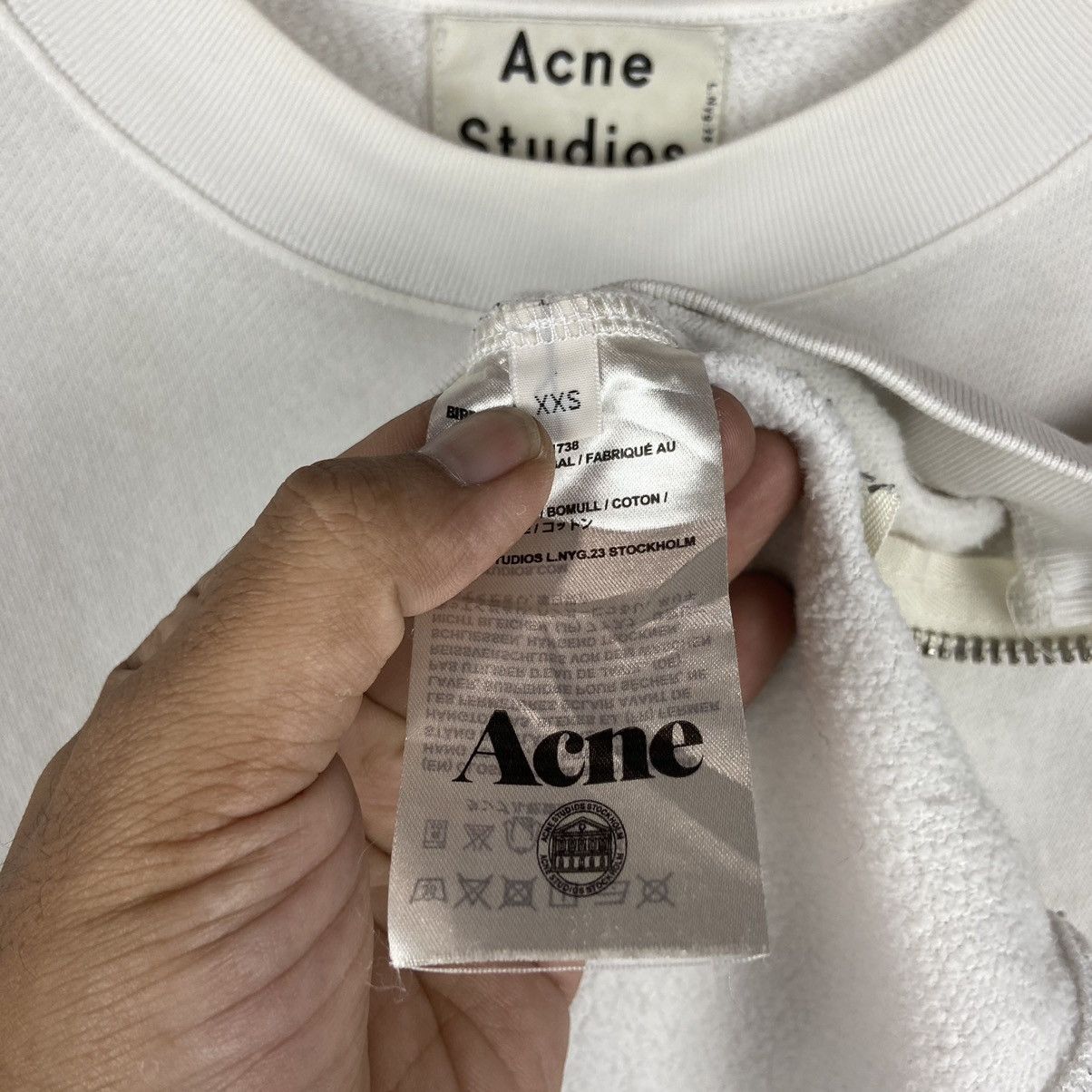 Acne Studios Acne Studios cropped long sleeve sweatshirt Size US M / EU 48-50 / 2 - 8 Thumbnail