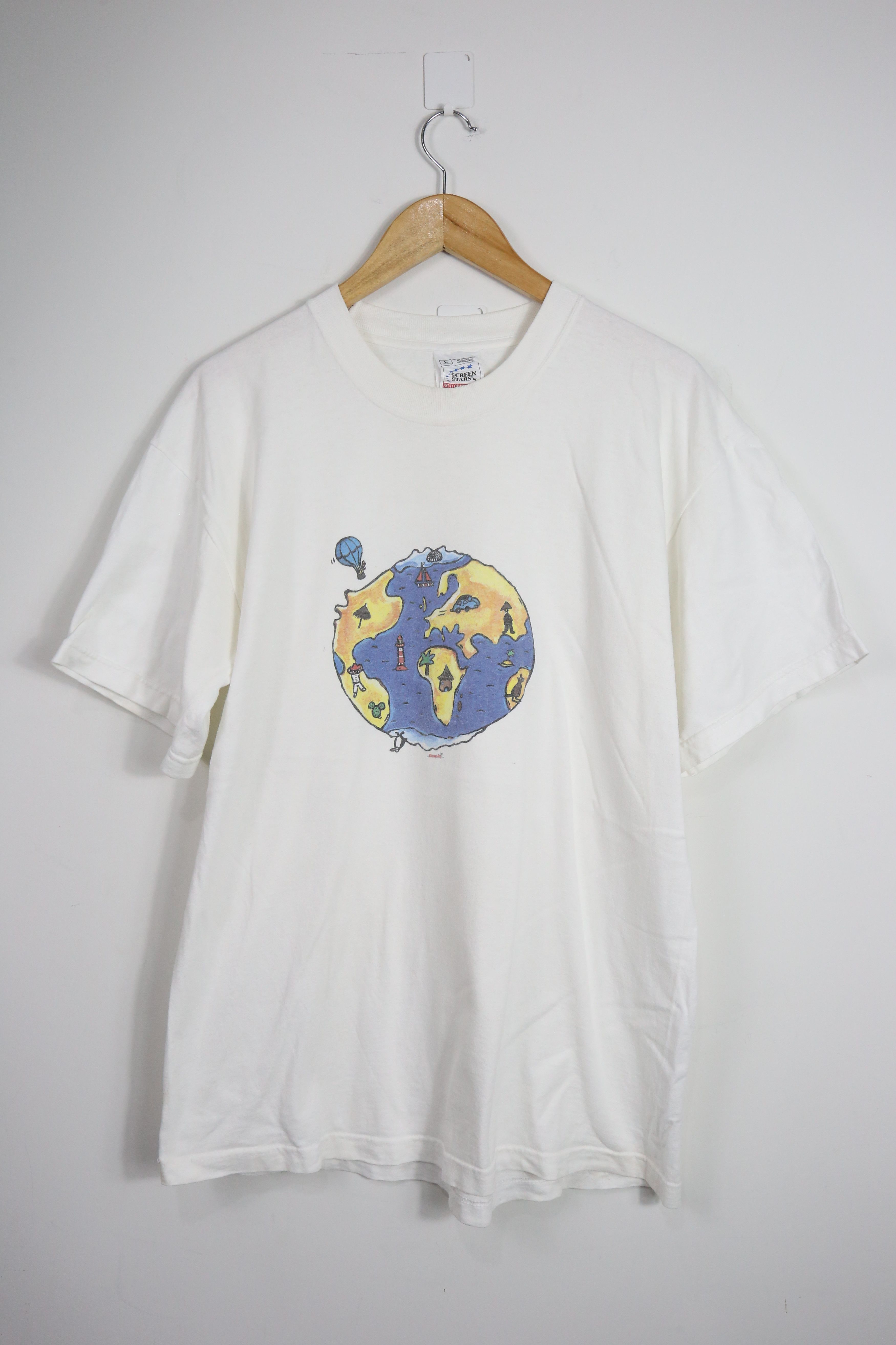 Vintage Vintage Save The World Earth Balloon t shirt (L) GTMED059 Size US L / EU 52-54 / 3 - 1 Thumbnail