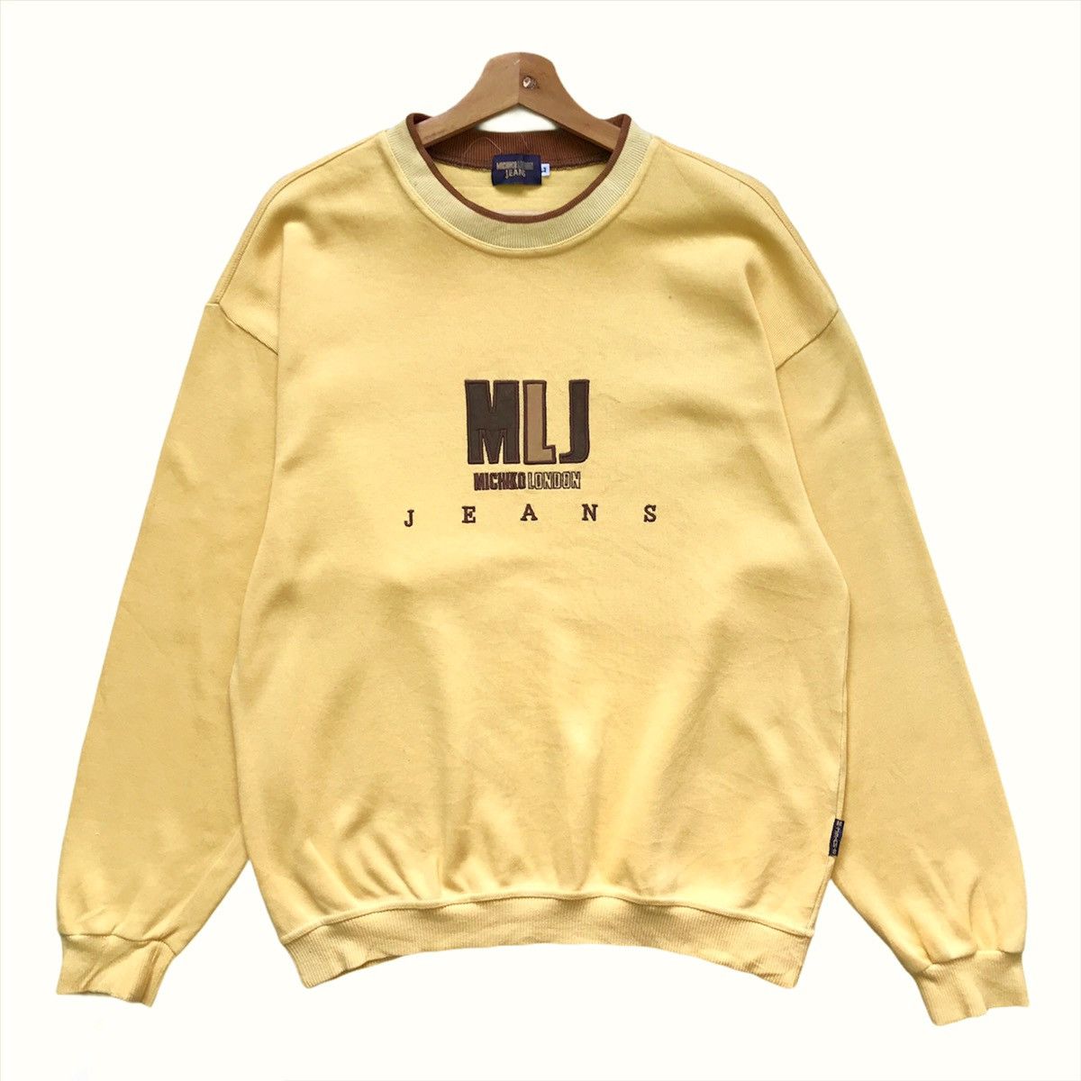 Michiko Koshino London Vintage Michiko London Embroidery Crewneck Sweatshirt Size M Size US M / EU 48-50 / 2 - 1 Thumbnail