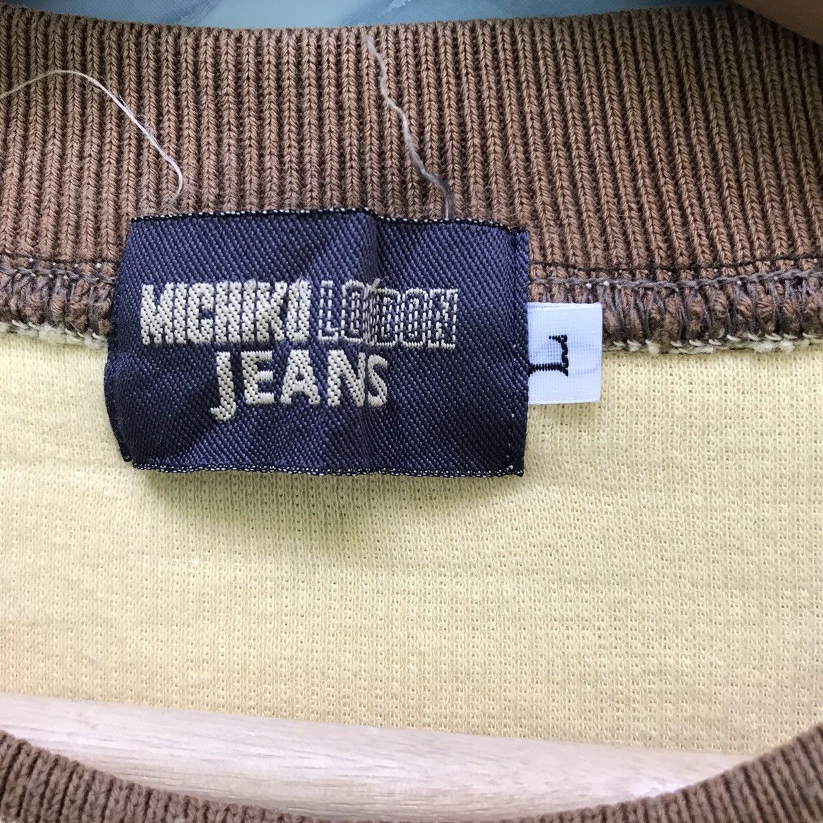 Michiko Koshino London Vintage Michiko London Embroidery Crewneck Sweatshirt Size M Size US M / EU 48-50 / 2 - 7 Thumbnail