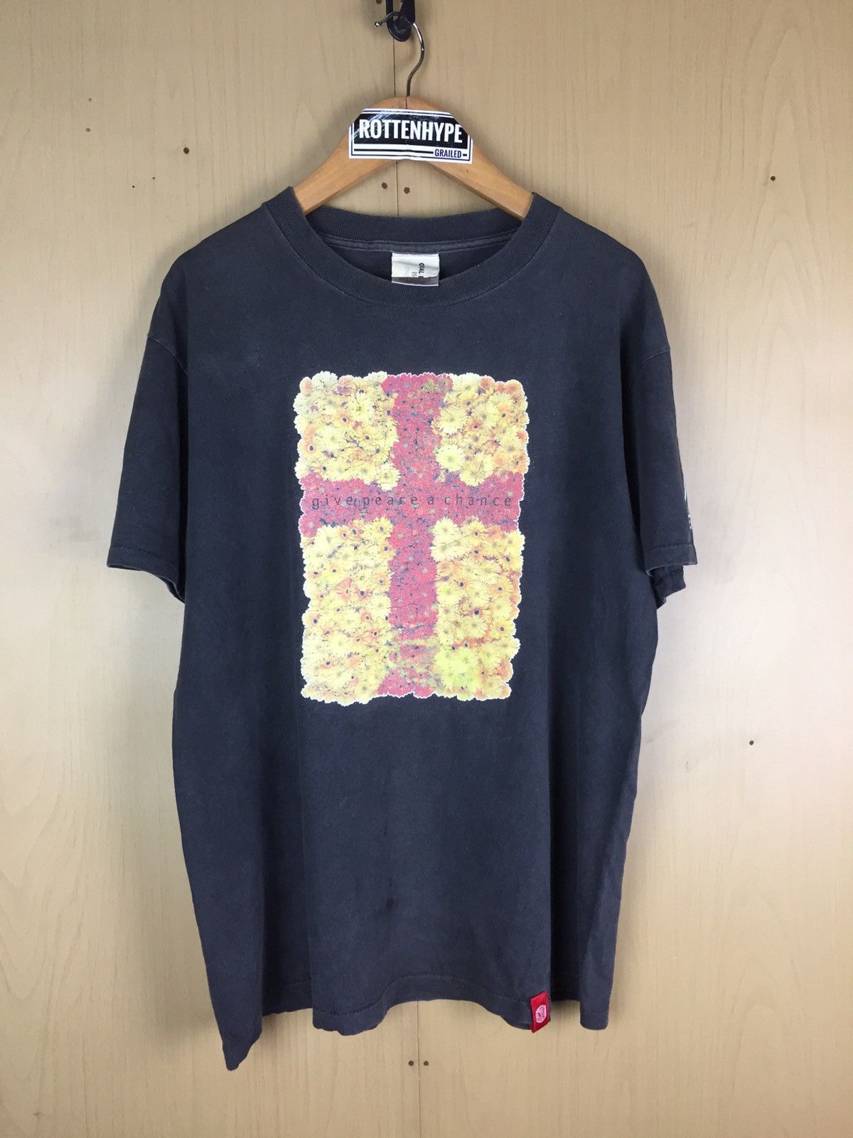 General Research Vintage 1998 General Research ‘Give Peace A Chance’ shirt Size US M / EU 48-50 / 2 - 1 Thumbnail
